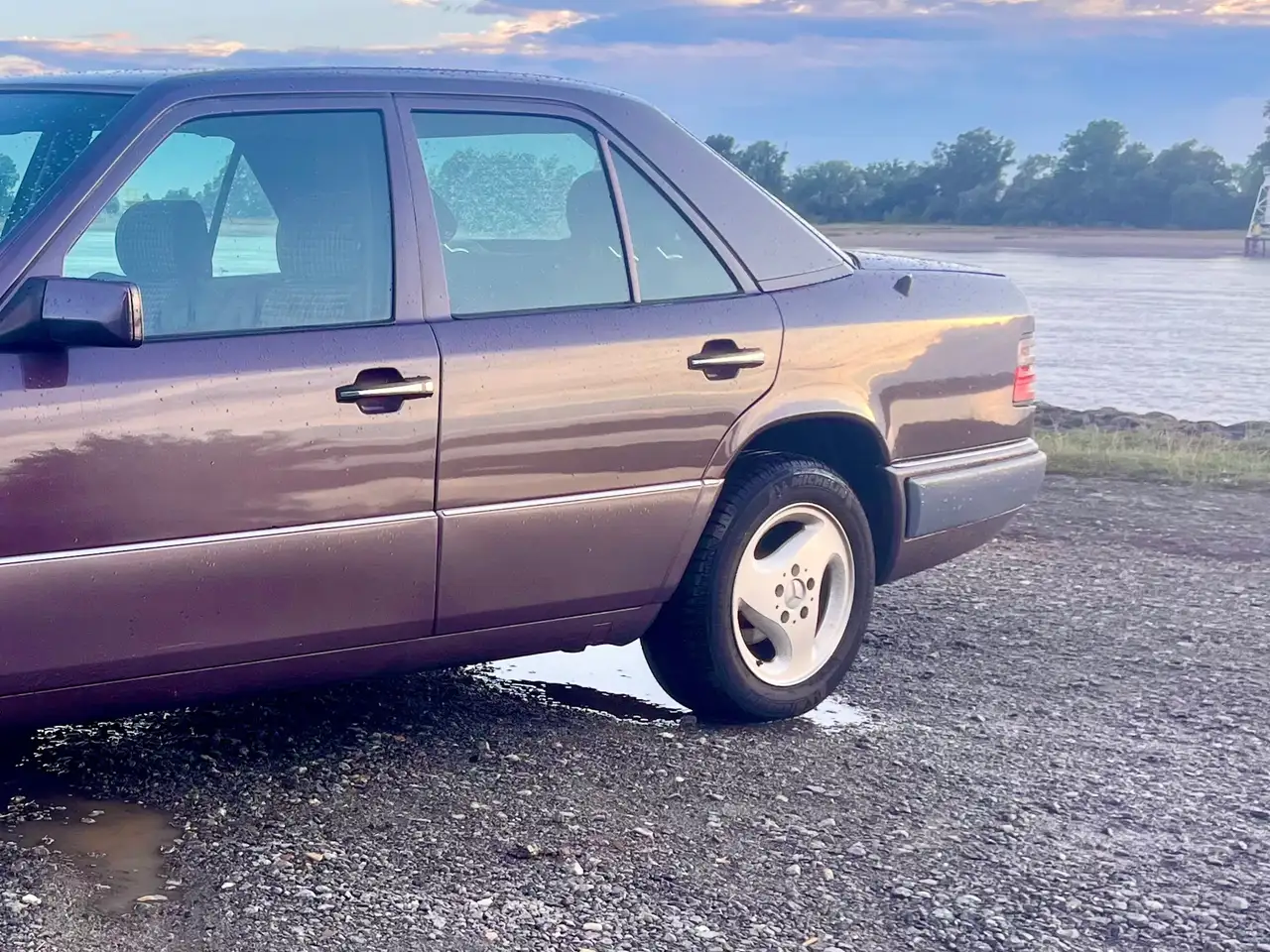 Mercedes-Benz E 220, foto 3