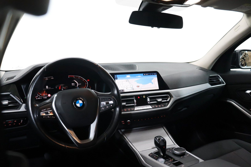 BMW 318 d Lim. Advantage *LIVE-COCKPIT*KAMERA*LED* — photo 15