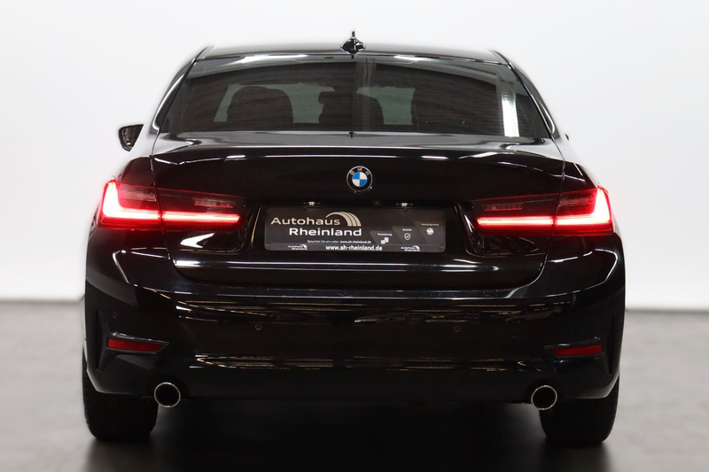 BMW 318 d Lim. Advantage *LIVE-COCKPIT*KAMERA*LED* — photo 5