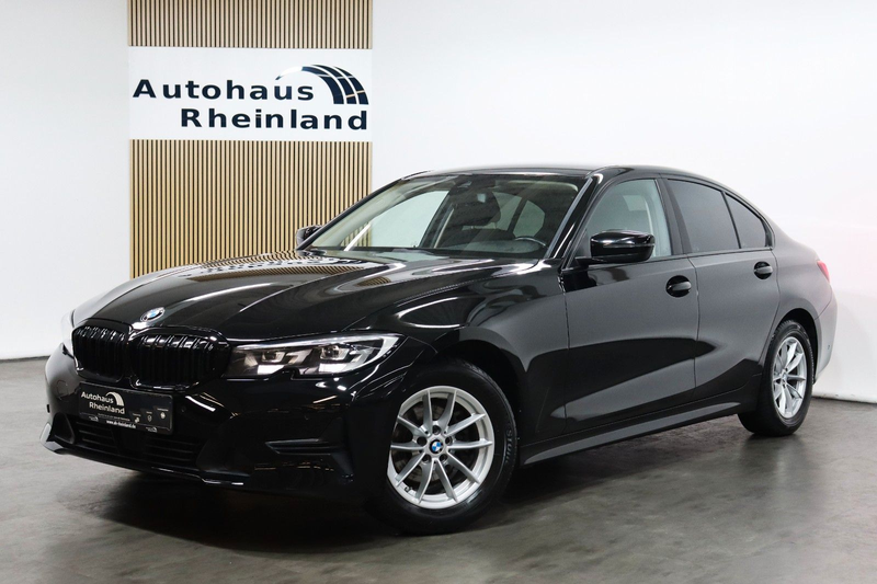 BMW 318 d Lim. Advantage *LIVE-COCKPIT*KAMERA*LED*