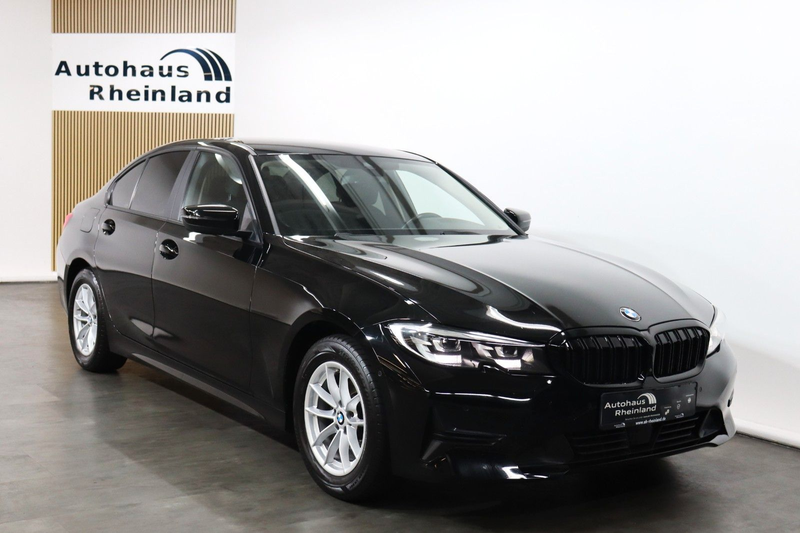 BMW 318 d Lim. Advantage *LIVE-COCKPIT*KAMERA*LED* — photo 8