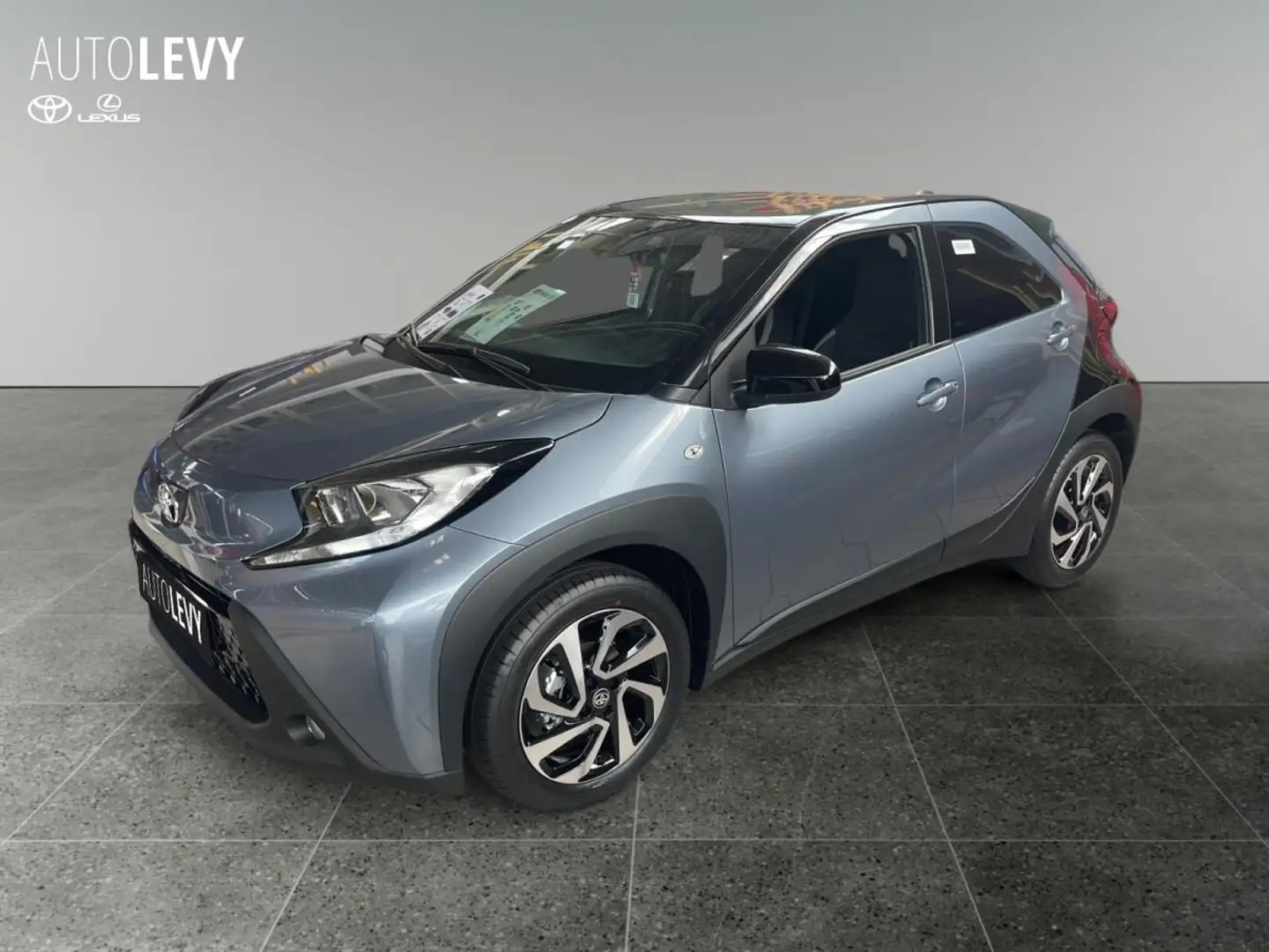 Toyota Aygo X Automatik Teamplayer *SOFORT*AKTION* Grau - 2