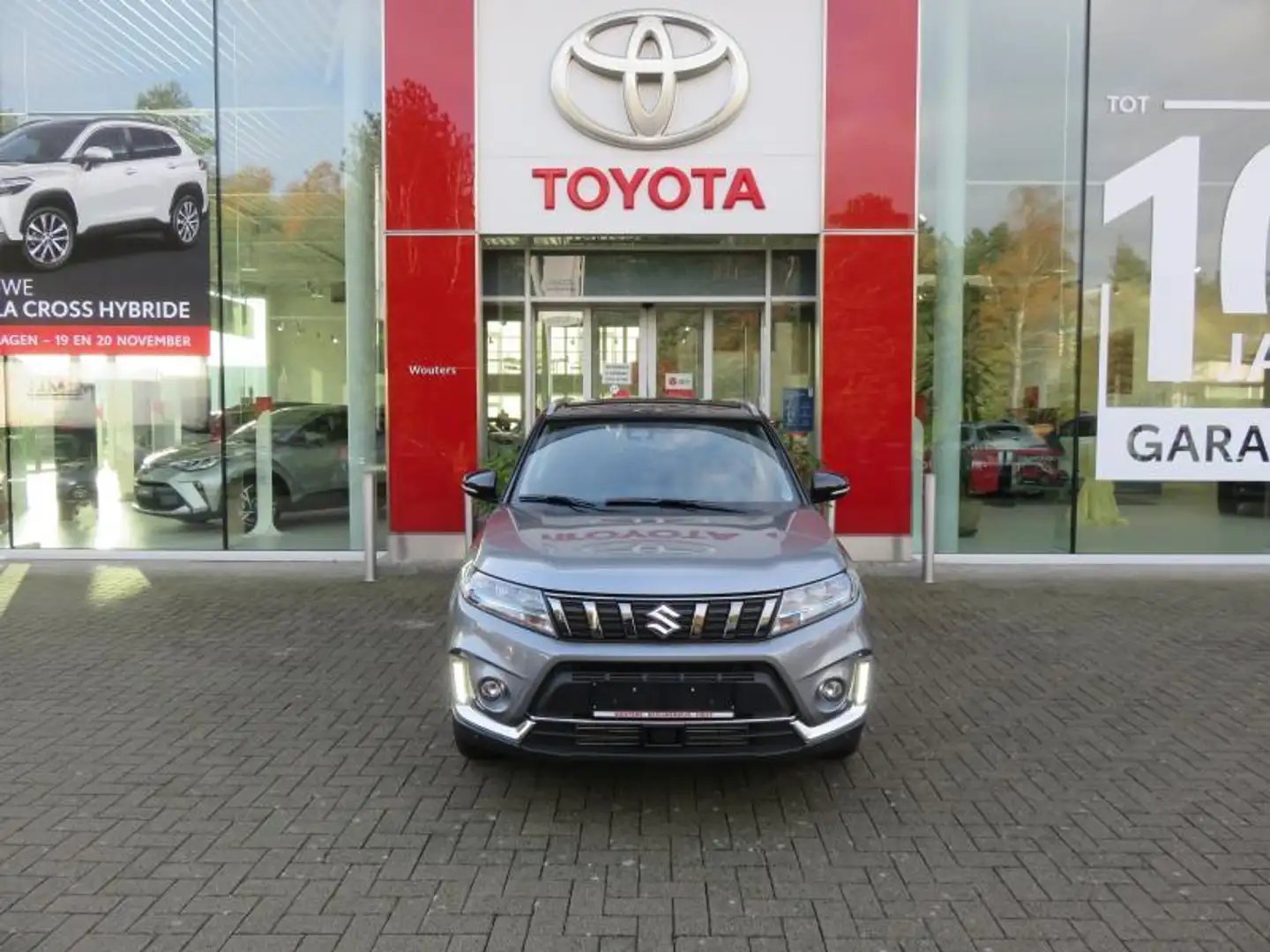 Suzuki Vitara 1.5 HYBR. - GLX Grijs - 2