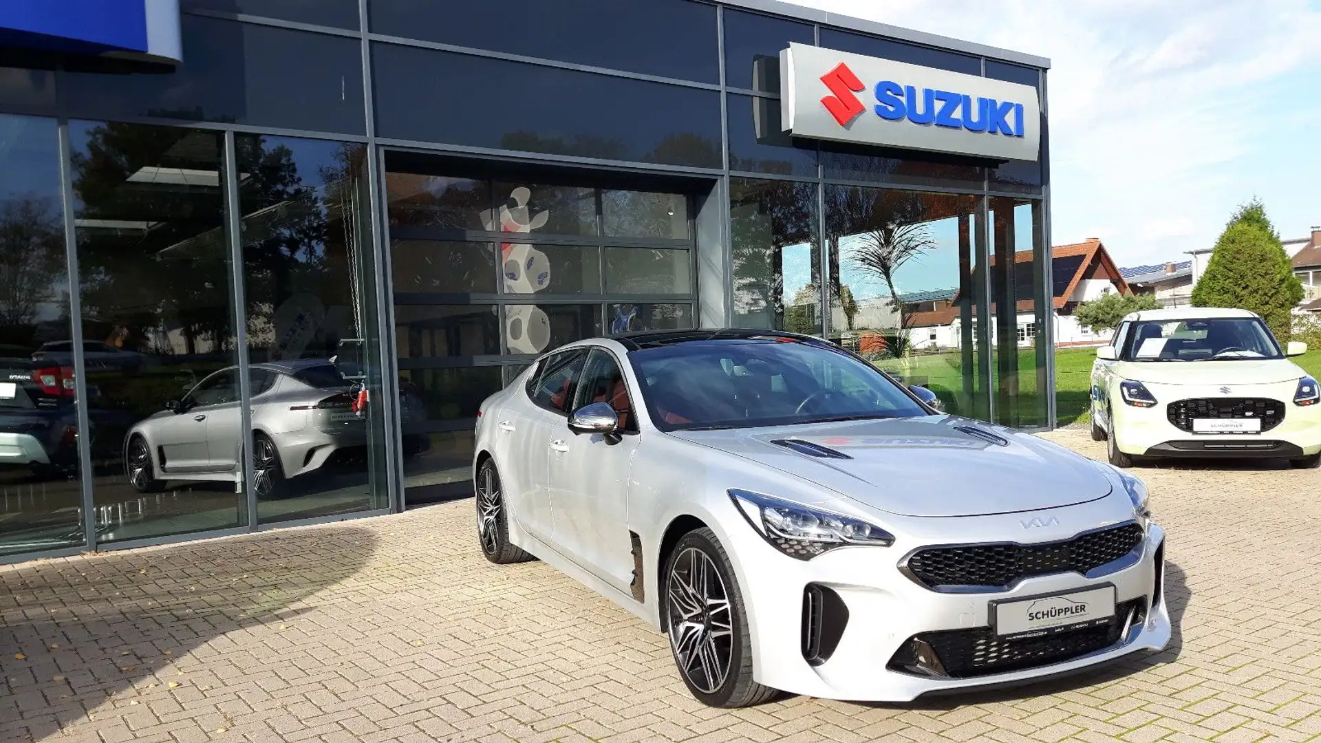 Kia Stinger 3,3T AWD AT8 GT LED Rot GD Plateado - 2