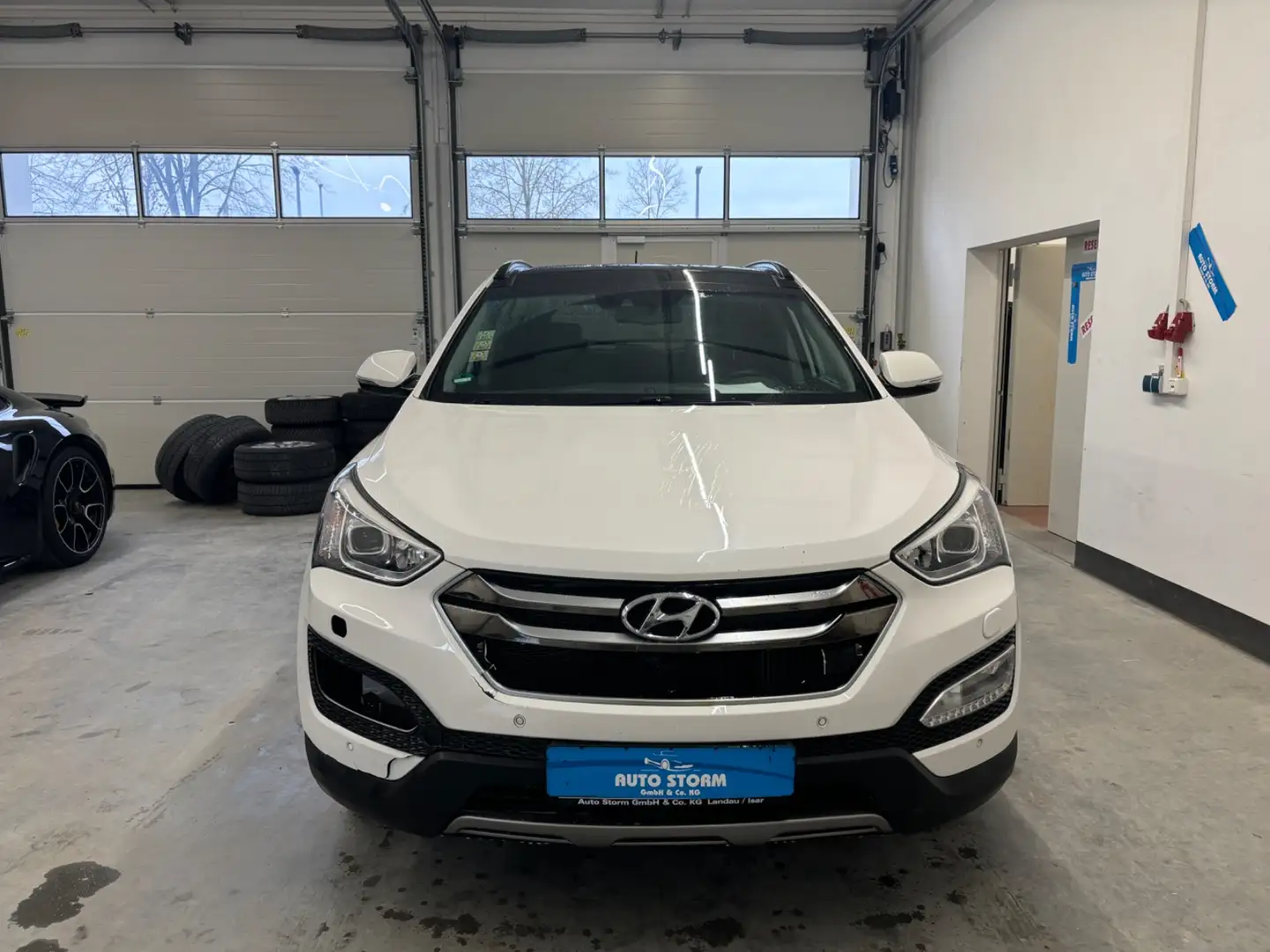 Hyundai SANTA FE 2.2 CRDi blue Style*Allrad*Xenon*4xSHZ*Sitzbl*Pano Blanc - 2