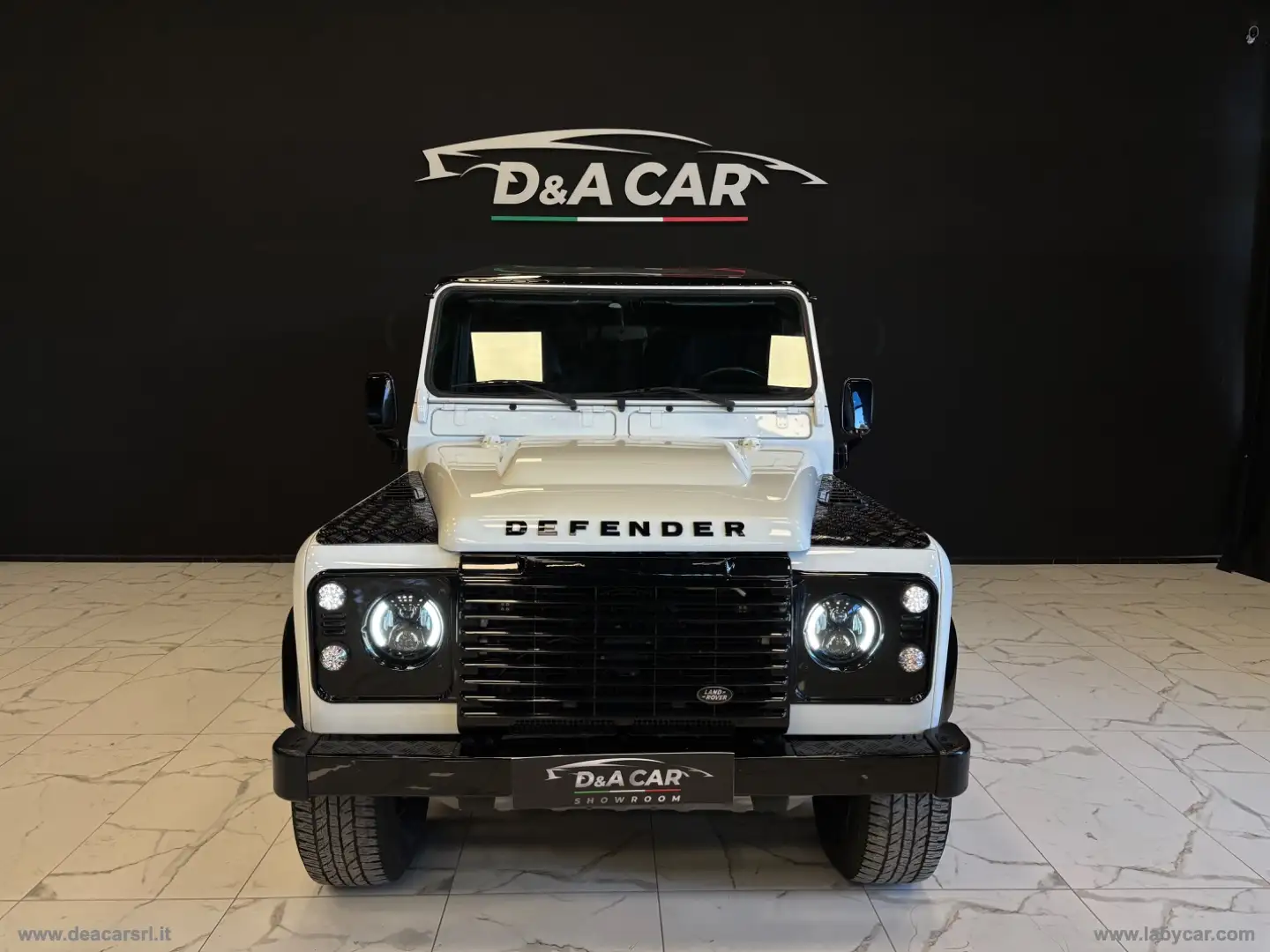Land Rover Defender 110 2.5 Td5 S.W. E White - 2