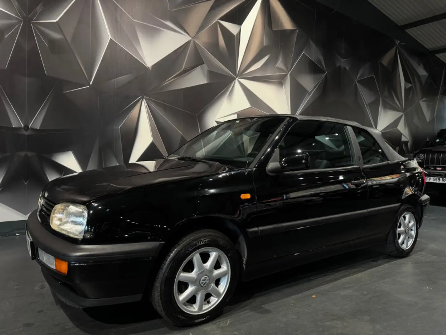 Volkswagen Golf 2.0 115CH AVANT GARDE BVA Noir - 2