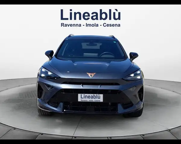 Cupra Formentor view 8