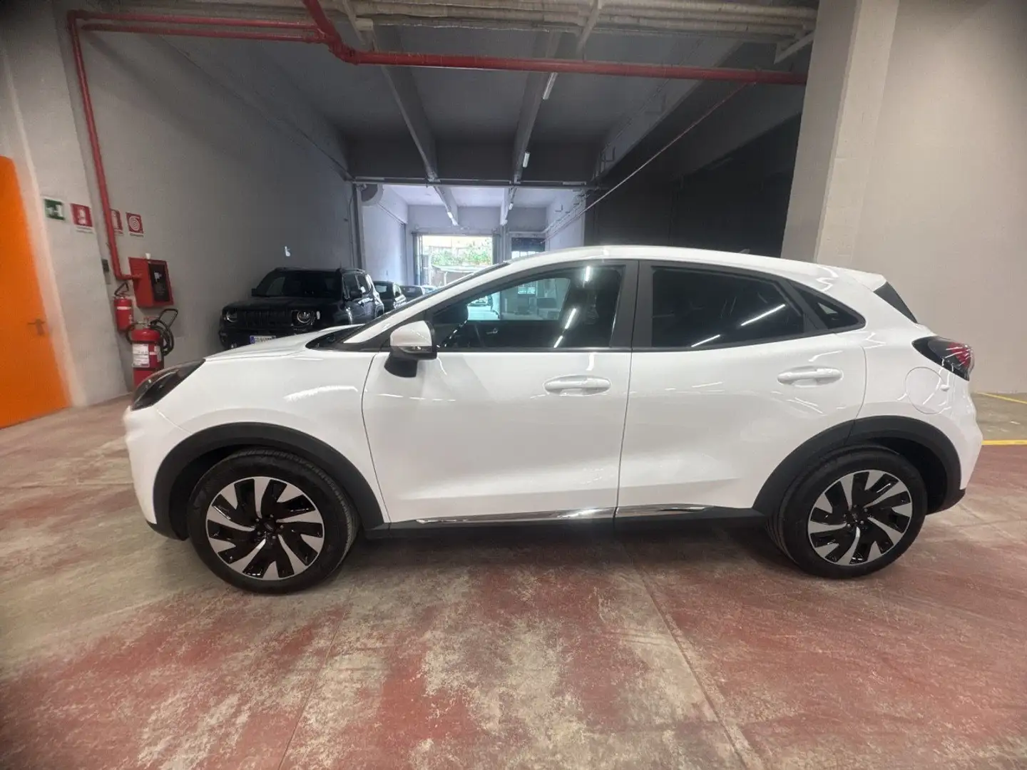 Ford Puma 1.0 Ecoboost Hybrid 125CV Titanium Bianco - 2