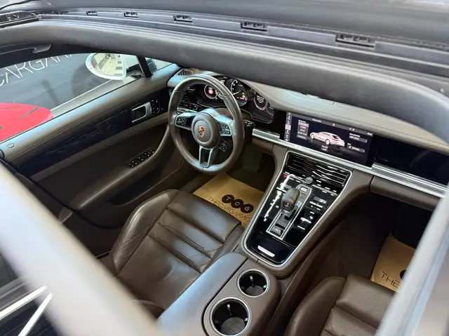 Porsche Panamera 4 E-Hybrid Ansicht 31