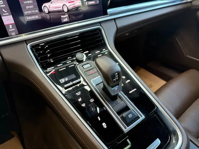 Porsche Panamera 4 E-Hybrid Ansicht 25