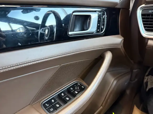 Porsche Panamera 4 E-Hybrid Ansicht 20