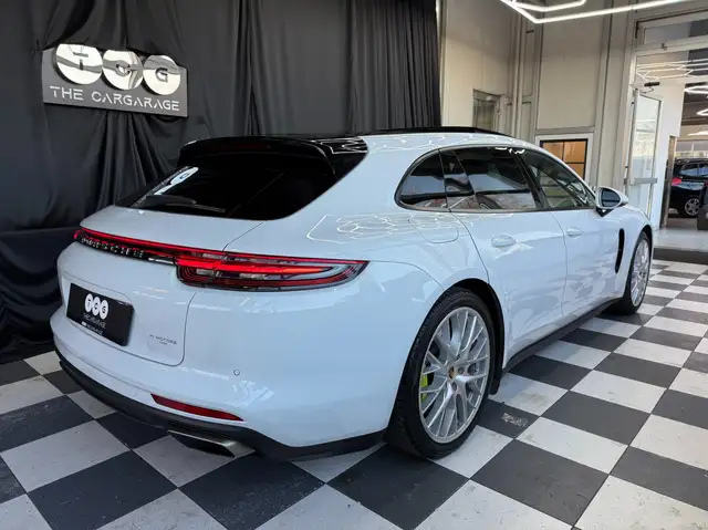 Porsche Panamera 4 E-Hybrid Ansicht 2