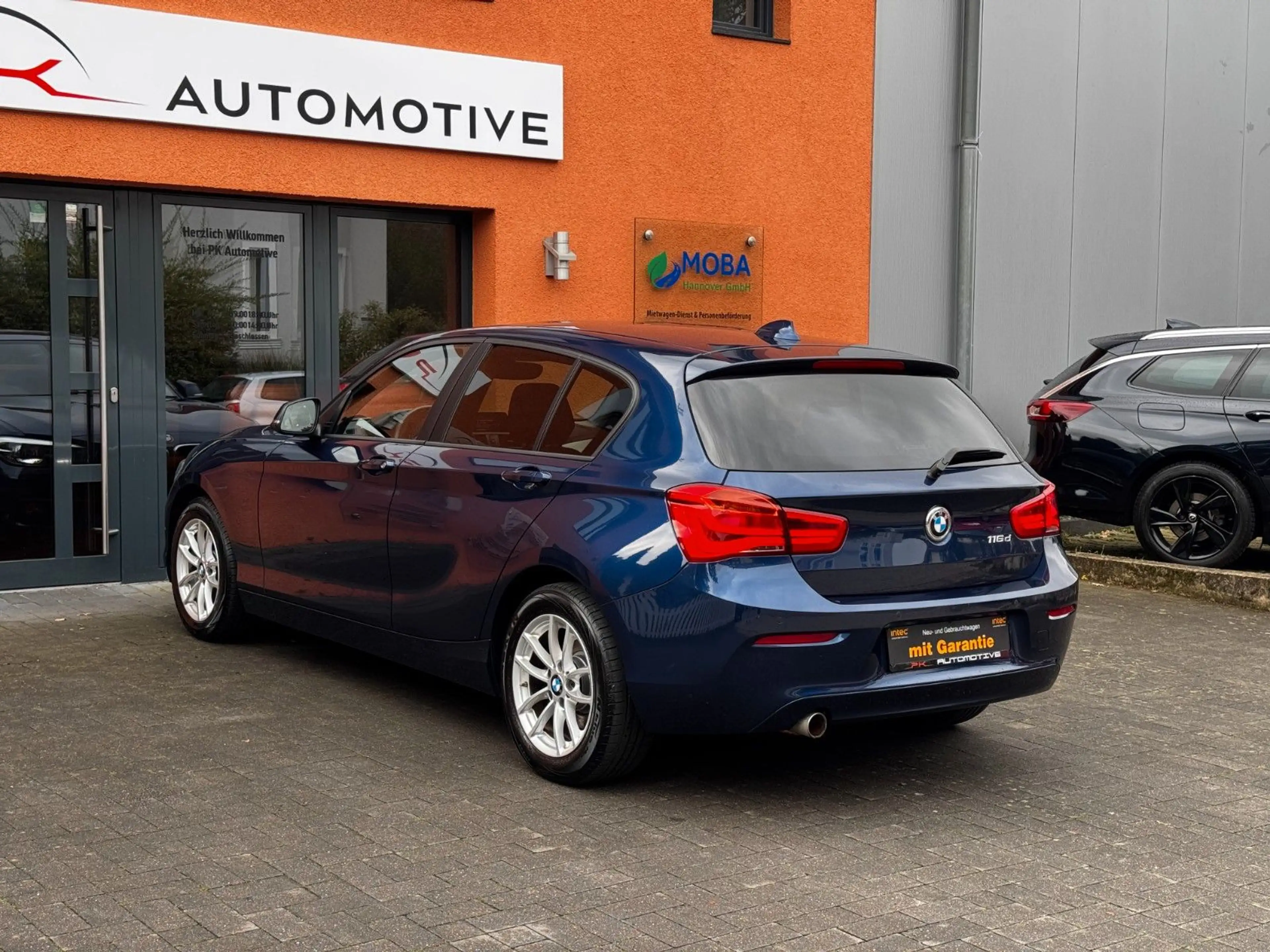 BMW 116 d Advantage AUTOMATIK*LED*HIFI*ALU*TÜV*SHZ — photo 4