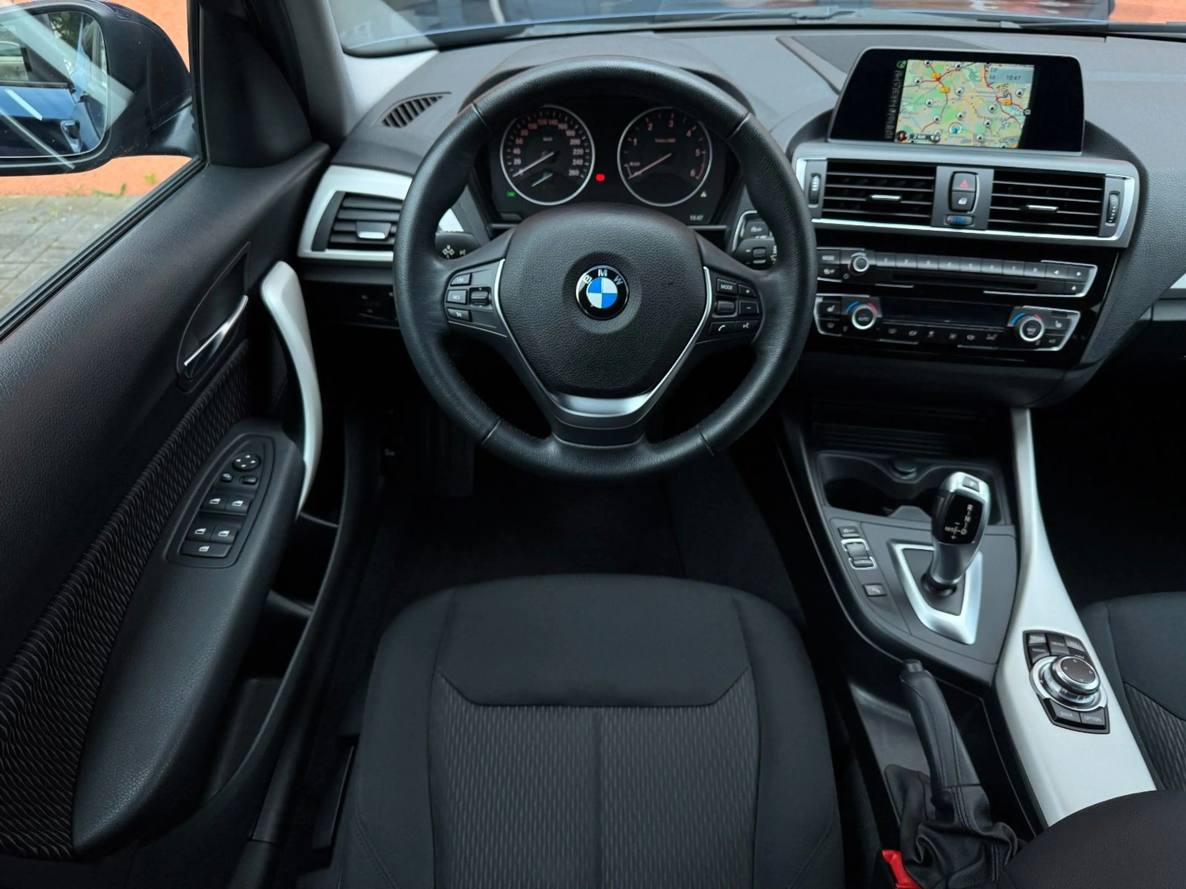 BMW 116 d Advantage AUTOMATIK*LED*HIFI*ALU*TÜV*SHZ — photo 11