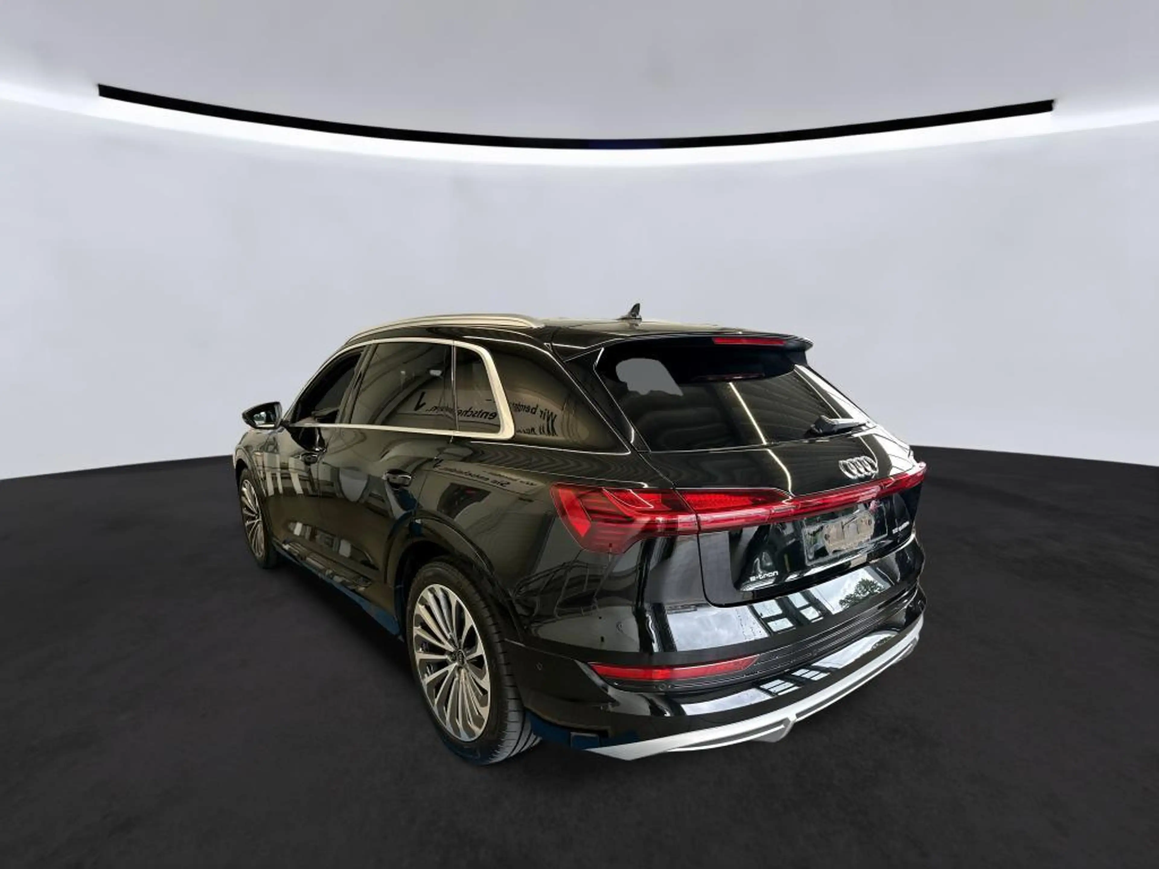 Audi e-tron 50 2x S line ACC AHK HuD PANO MATRIX 360° — photo 5