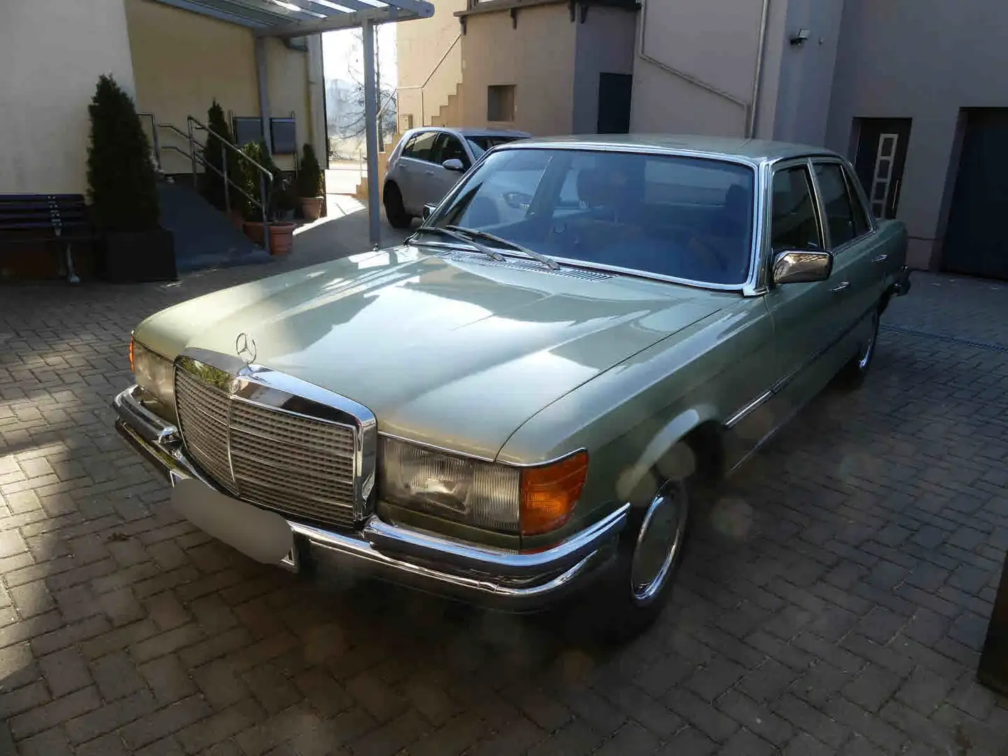 Oldtimer Mercedes Benz 280 SE Verde - 1