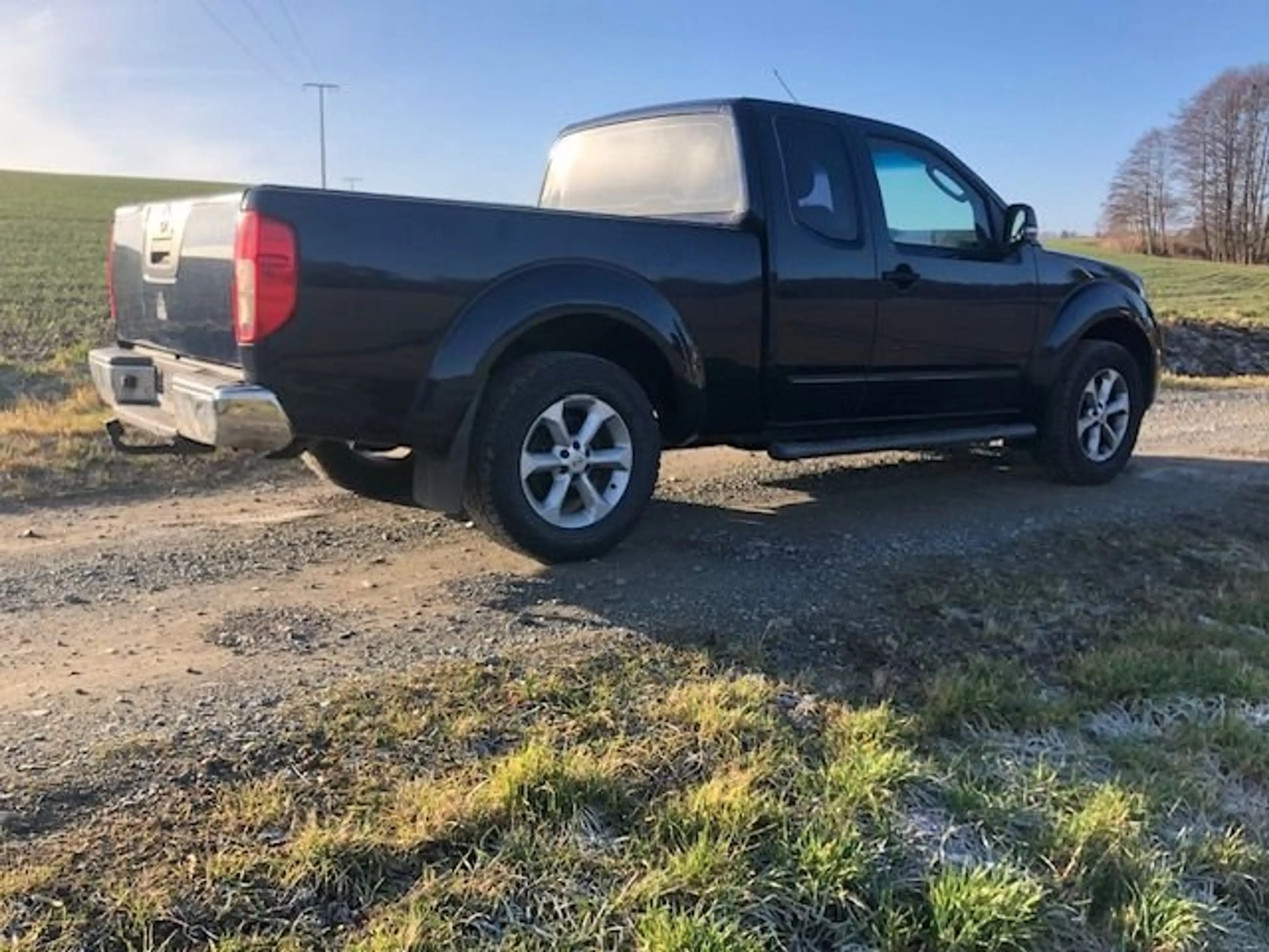Nissan Navara King Cab SE 4X4 — photo 3