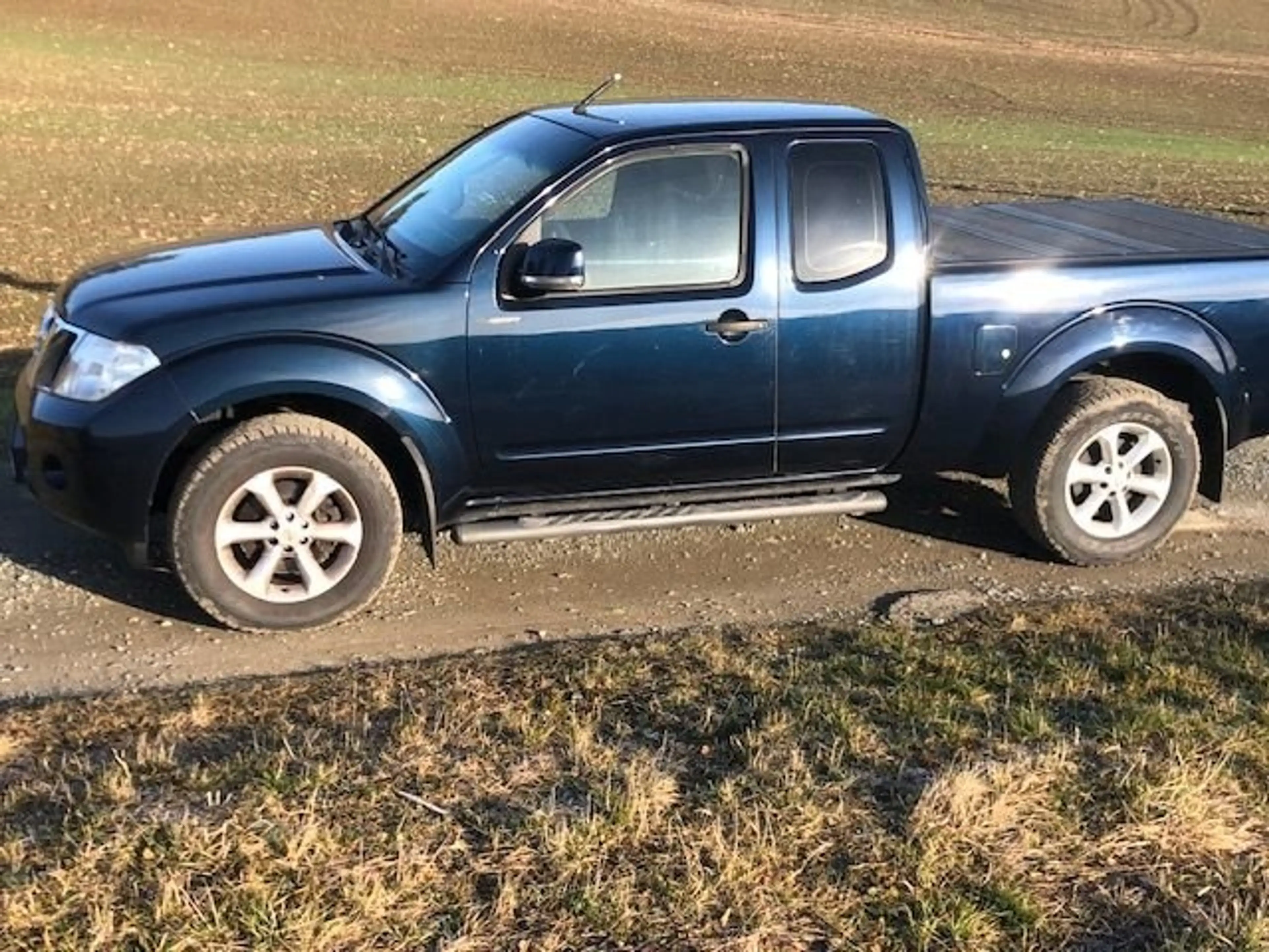 Nissan Navara King Cab SE 4X4 — photo 2