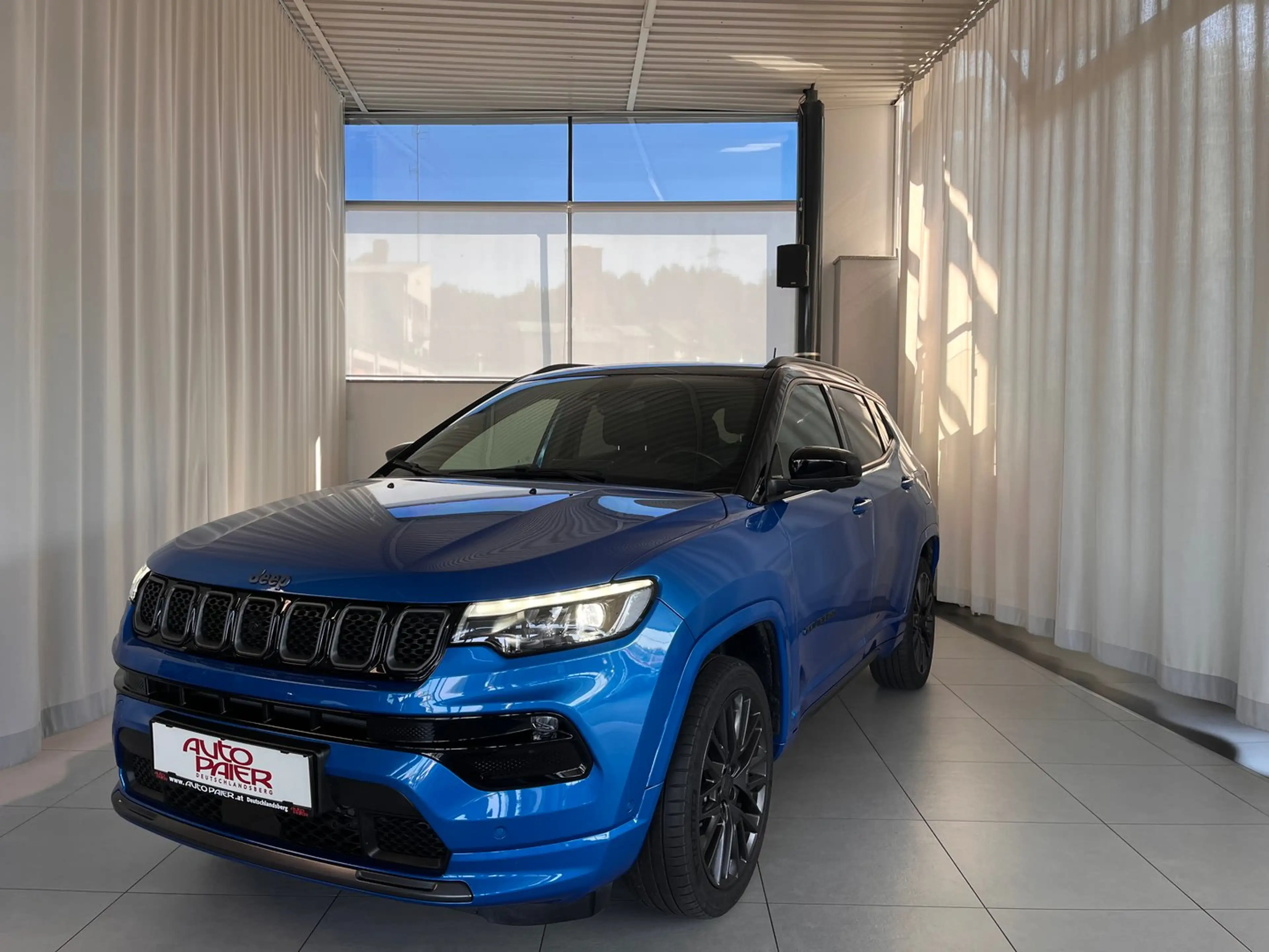 Jeep Compass 1.3 PHEV S AT 4xe — photo 2