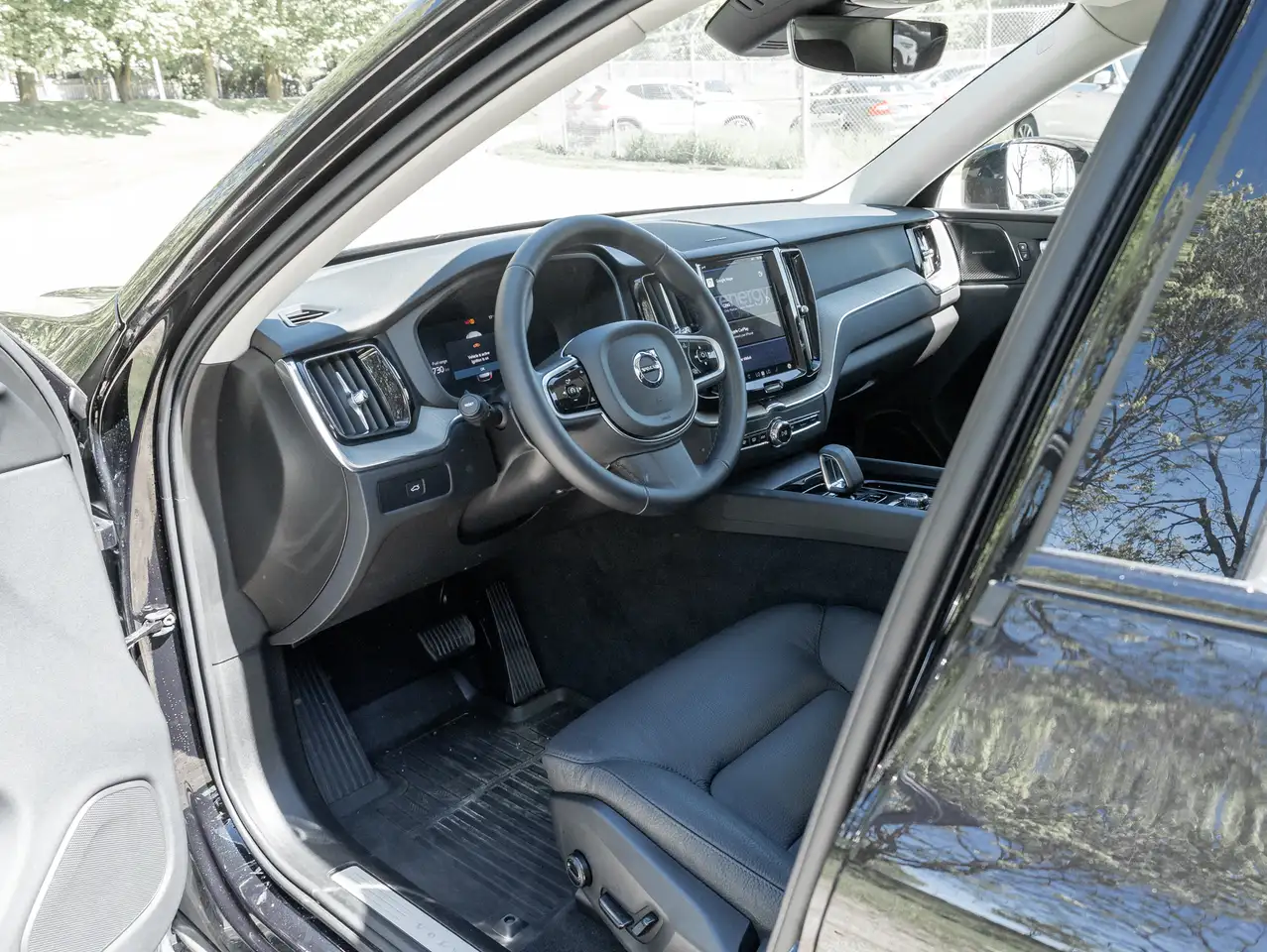 Volvo XC60 снимка Volvo XC60