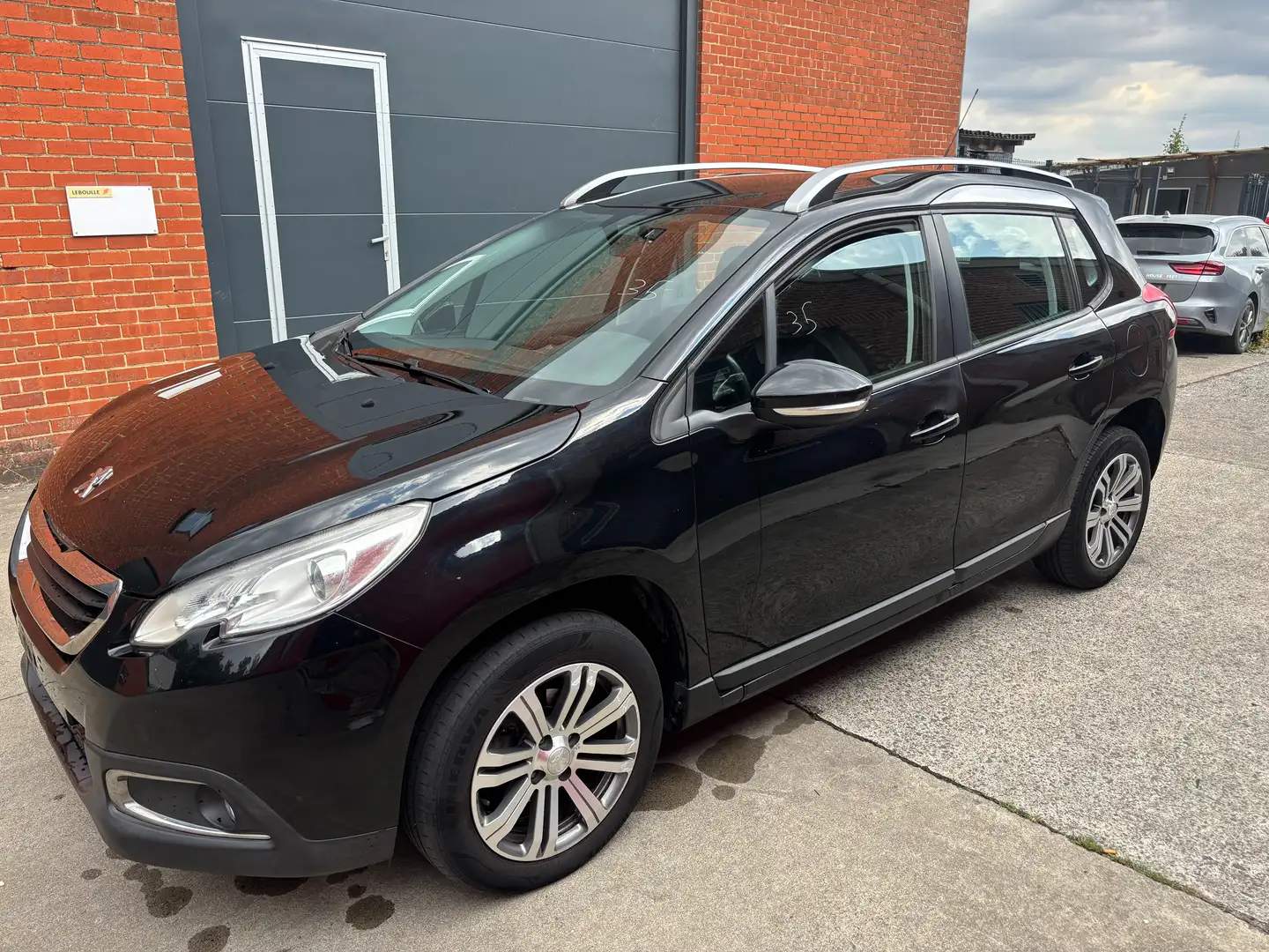 Peugeot 2008 2008 1.2i PureTech joint de culasse ! Zwart - 2