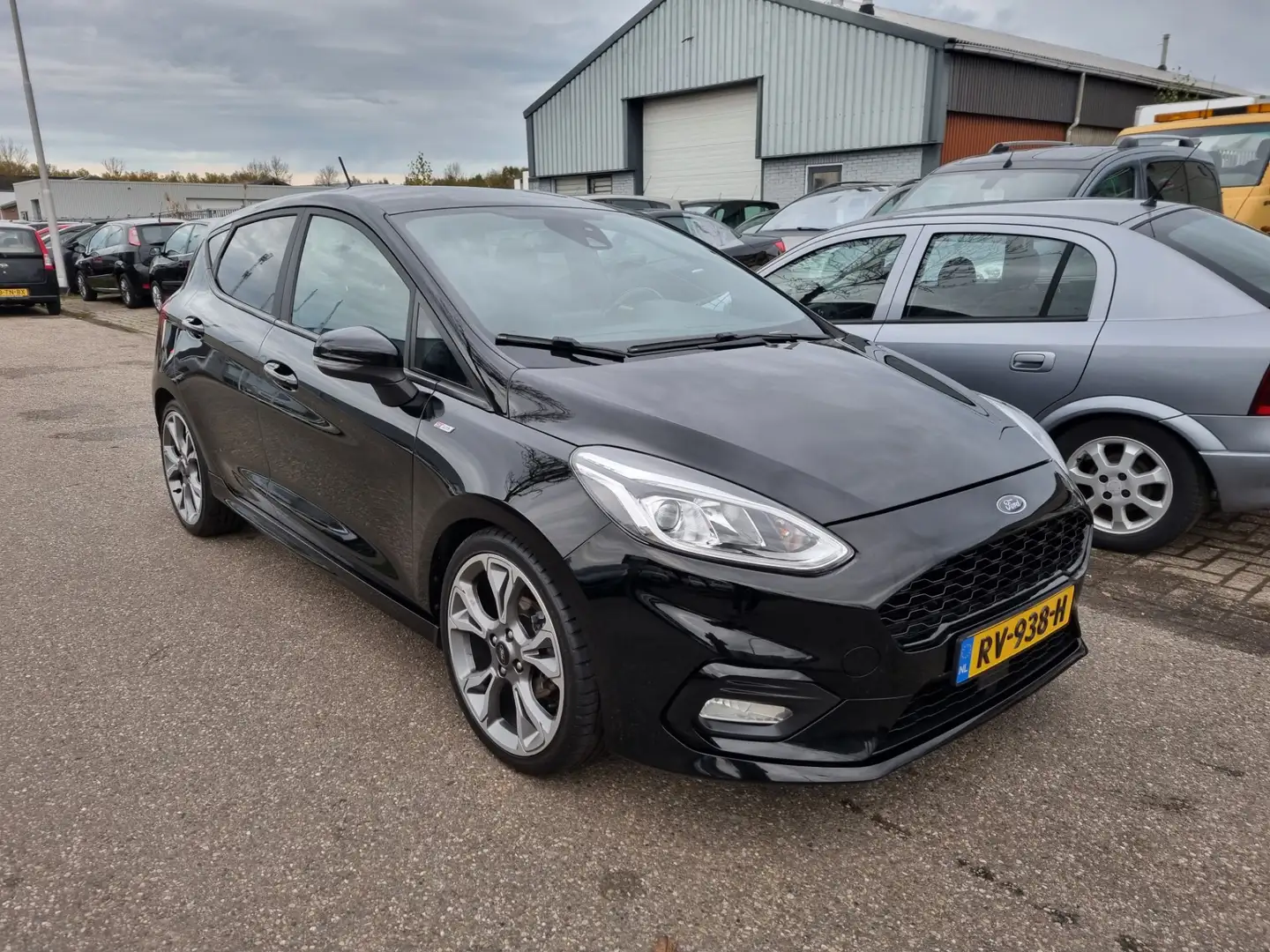 Ford Fiesta 1.0 EcoBoost ST-Line 5-Drs Navi! Bj:2018 NAP! Nero - 2