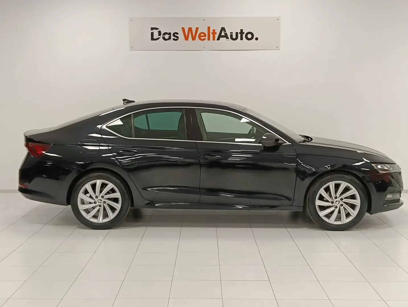 Skoda Octavia 1.5 TSI Style Negro - 2
