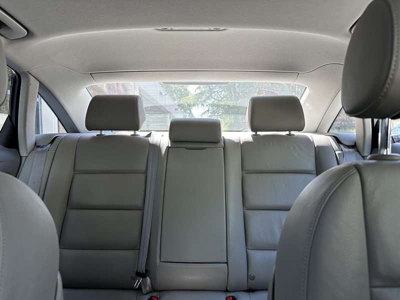 2007 Audi A6 3.2L Premium/Convenience Package LOW KM thumb 24