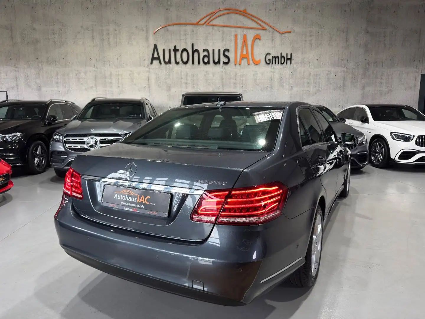 Mercedes-Benz E 200 /Lim/HARMAN/TEMP/NAVI/TOTW/LED/RFK Gris - 2