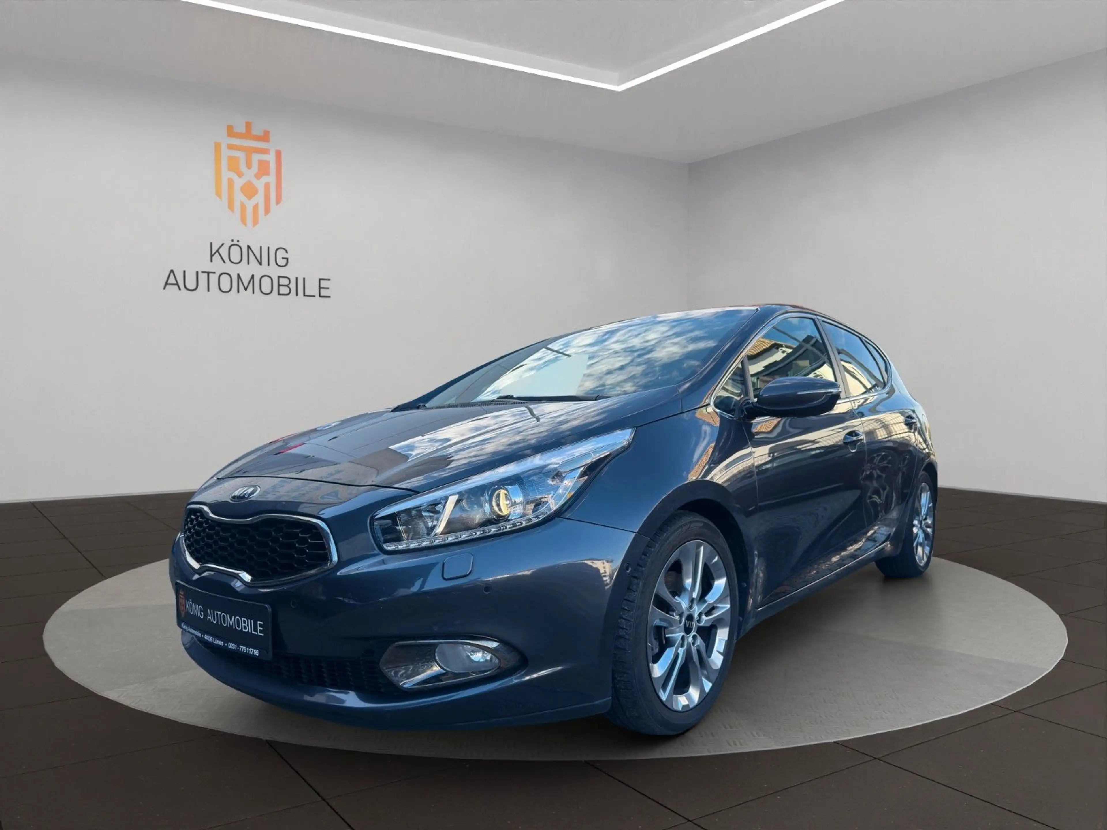 Kia Ceed / cee'd Ceed Spirit/NAV/SHZ/2.HAND/SCHECKHEFT/LM/LED