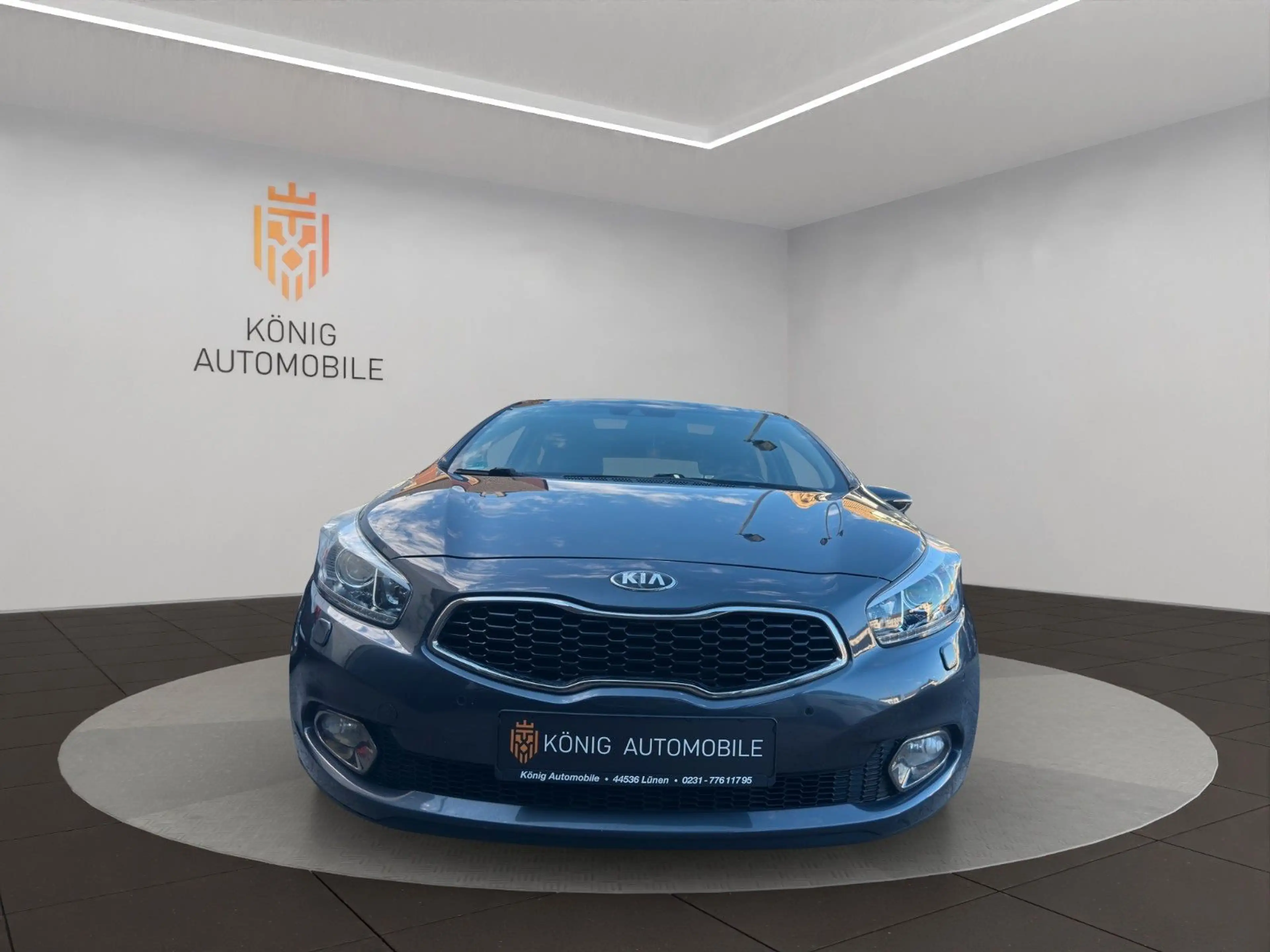 Kia Ceed / cee'd Ceed Spirit/NAV/SHZ/2.HAND/SCHECKHEFT/LM/LED — photo 9