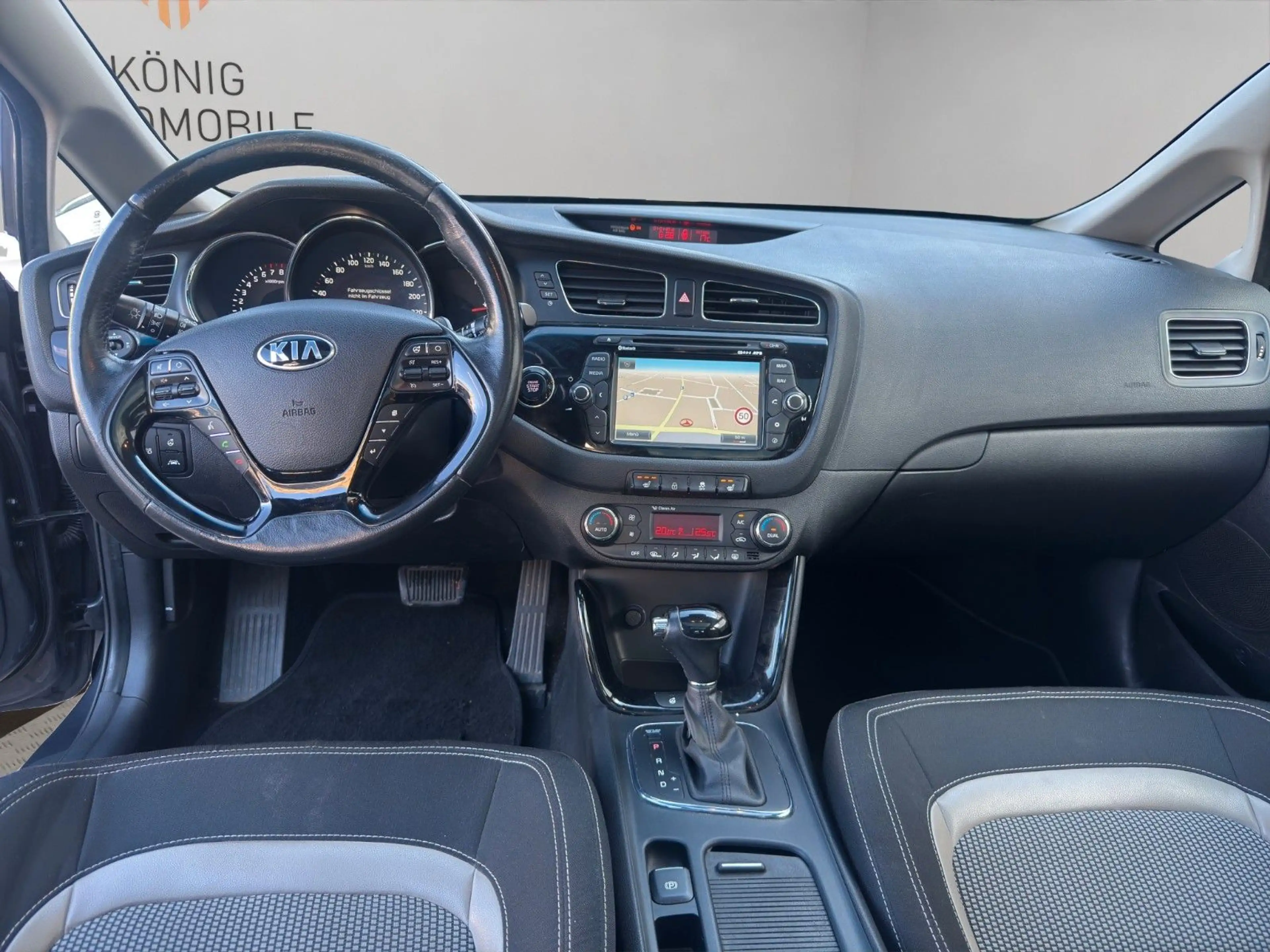 Kia Ceed / cee'd Ceed Spirit/NAV/SHZ/2.HAND/SCHECKHEFT/LM/LED — photo 14