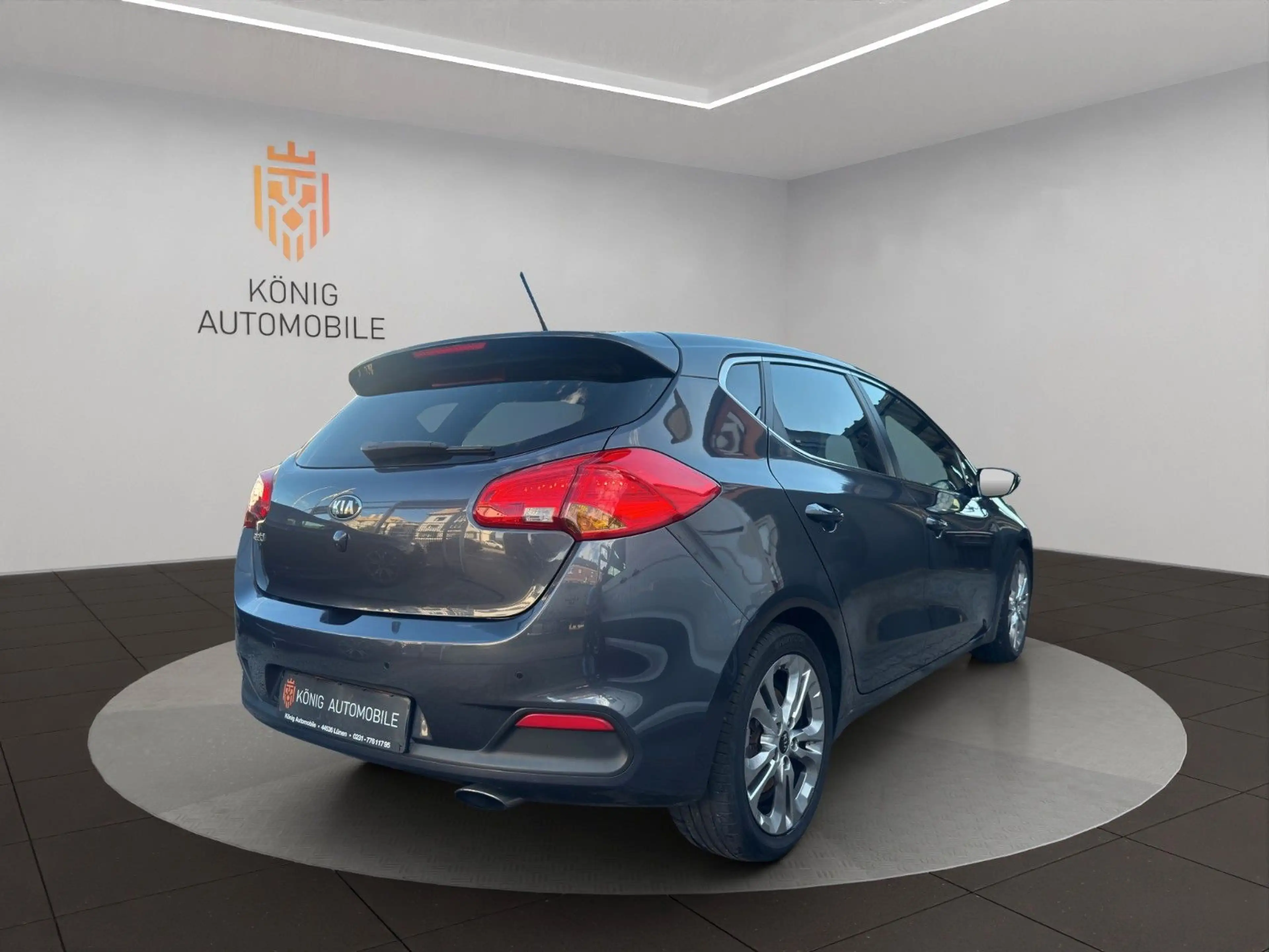 Kia Ceed / cee'd Ceed Spirit/NAV/SHZ/2.HAND/SCHECKHEFT/LM/LED — photo 5