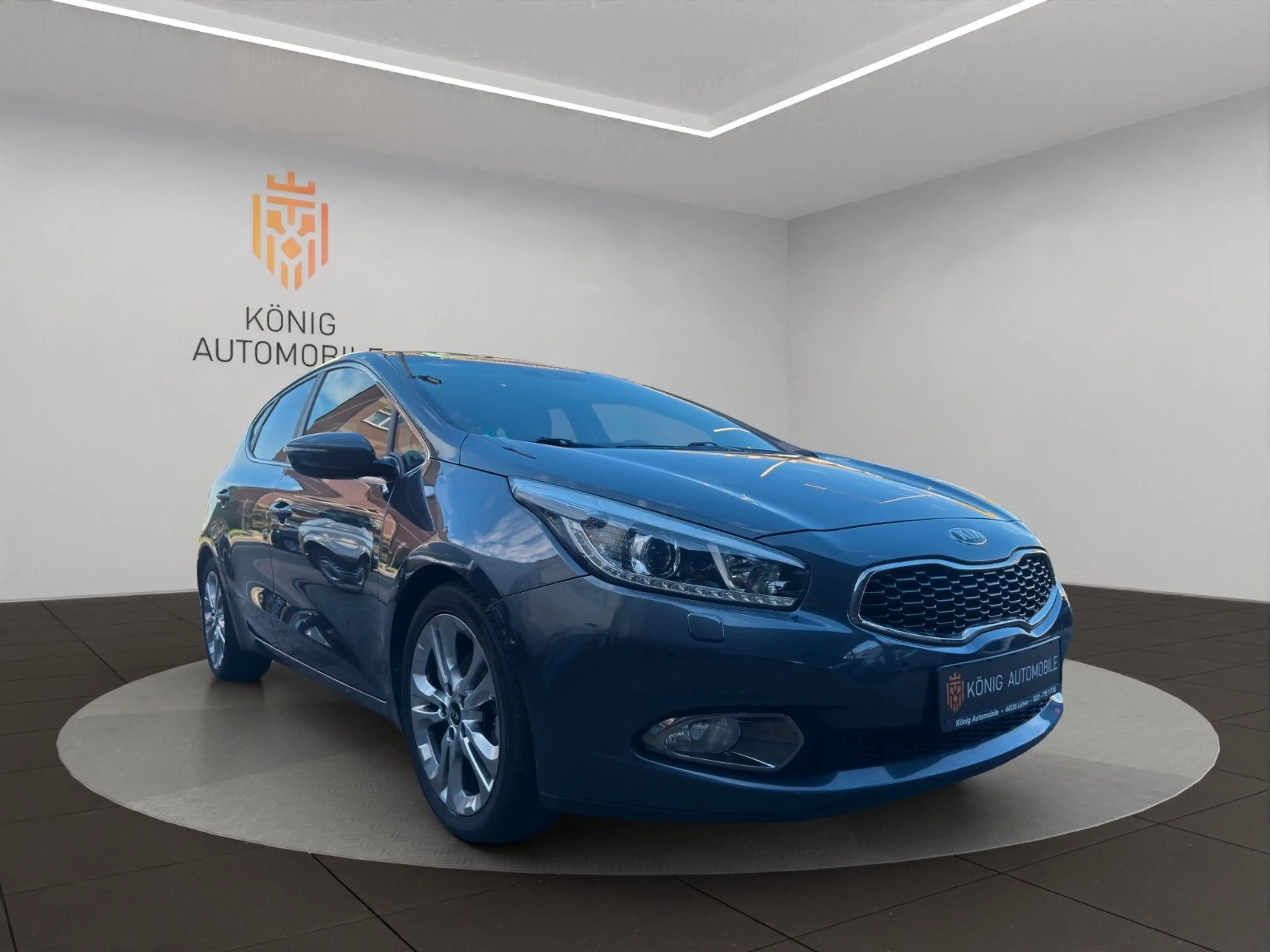 Kia Ceed / cee'd Ceed Spirit/NAV/SHZ/2.HAND/SCHECKHEFT/LM/LED — photo 8