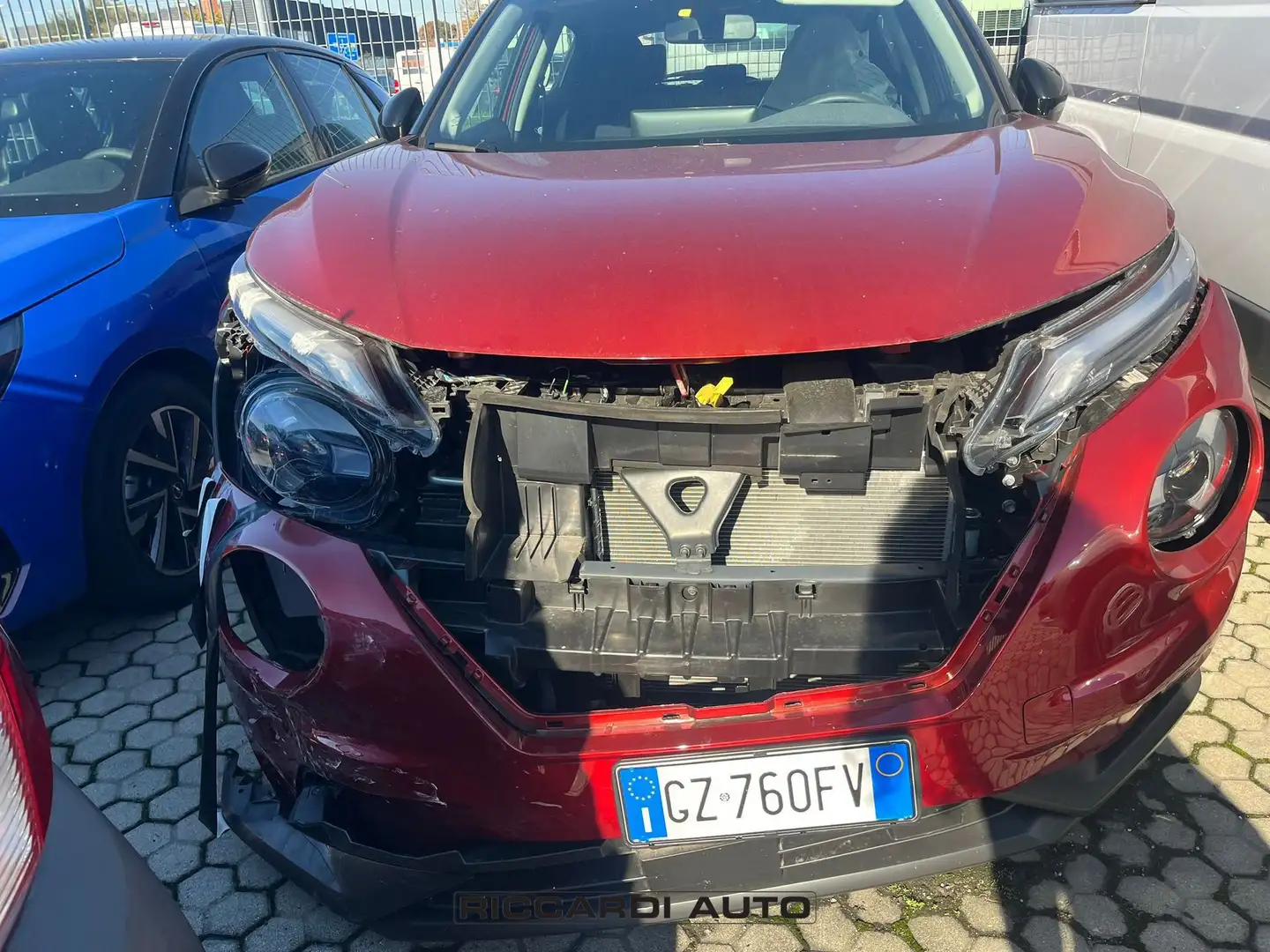 Nissan Juke Juke 1.0 DIG-T 114 CV Acenta Rouge - 2