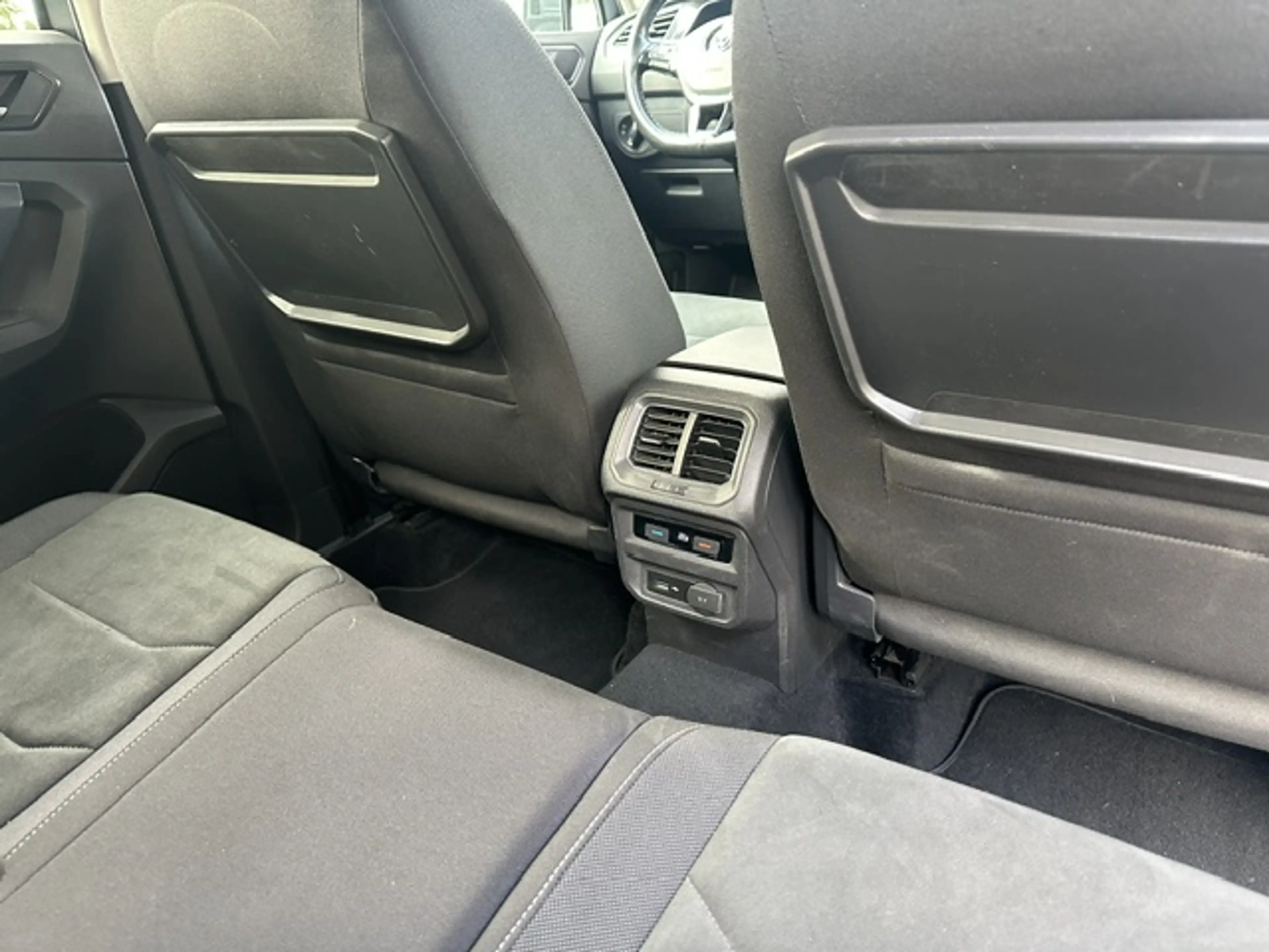 Volkswagen Tiguan Allspace Tiguan Allspace 2.0 TDi SCR Highline BMT DSG — photo 14