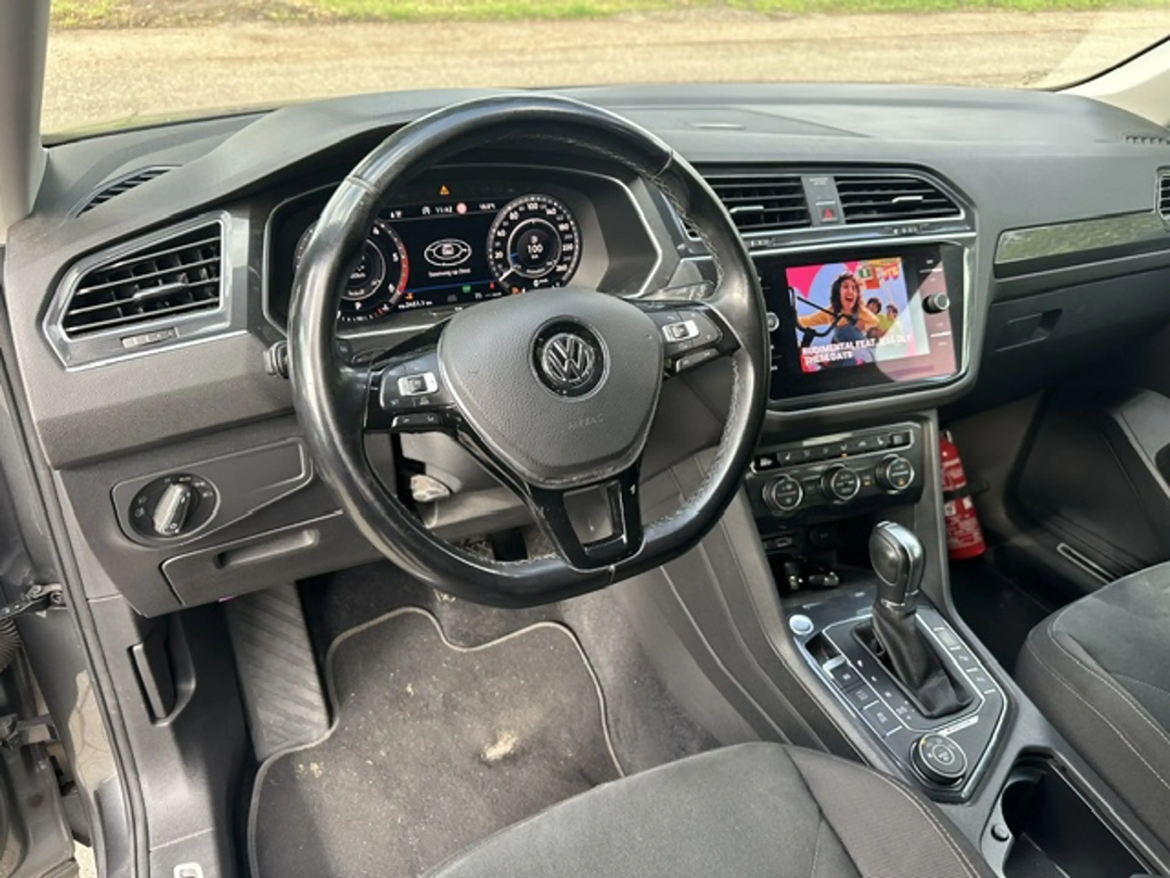 Volkswagen Tiguan Allspace Tiguan Allspace 2.0 TDi SCR Highline BMT DSG — photo 9