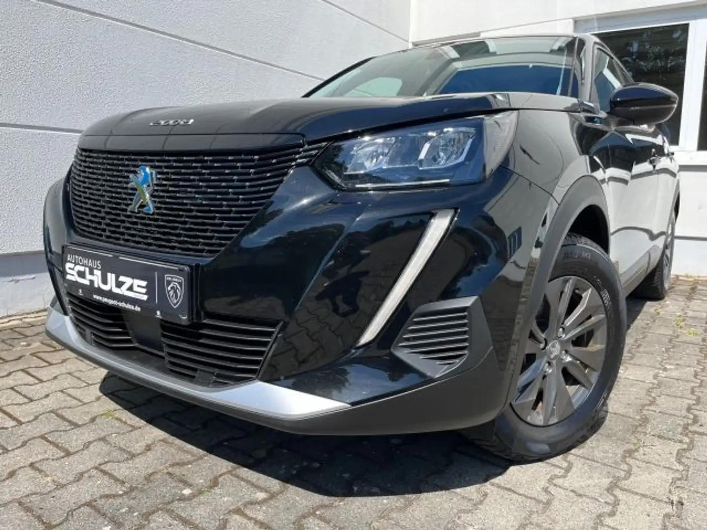 Peugeot 2008 Elektro Active Pack Schwarz - 2