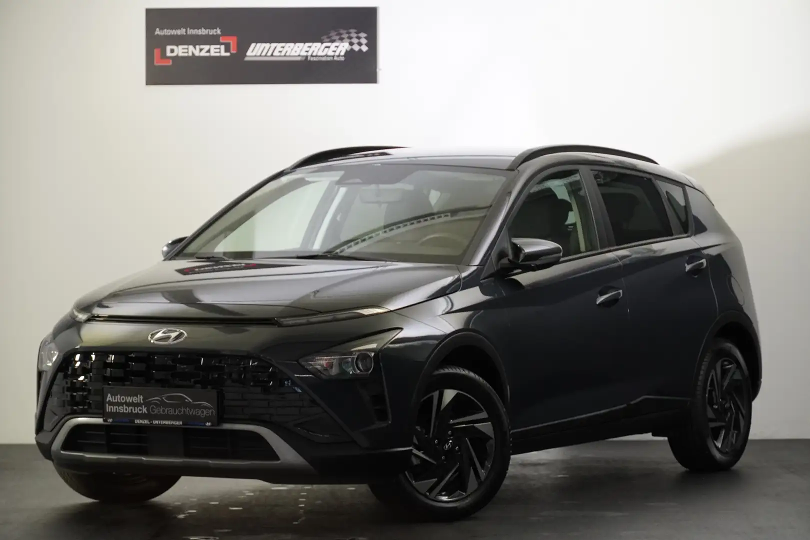 Hyundai BAYON 1,2 MPI  i-Line Plus Grau - 2