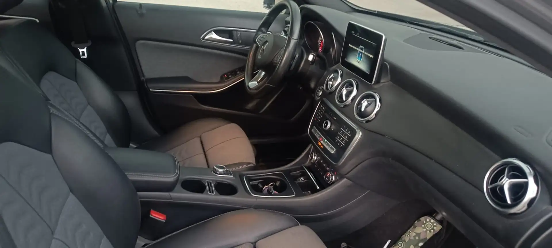 Mercedes-Benz GLA 220 d Executive 177cv auto - 2