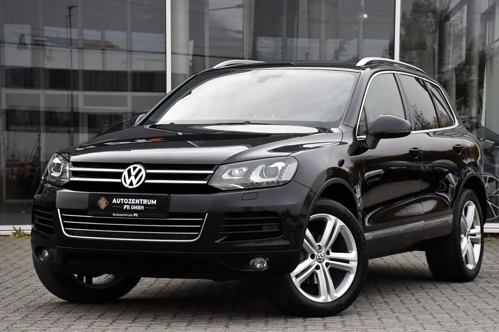 Volkswagen Touareg V6 TDI BMT Exclusive Bi-Xenon Schwarz - 1