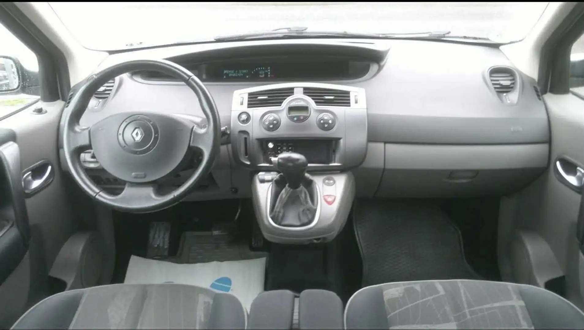 Renault Scenic 2.0 16V Aut. Dynamique - 2