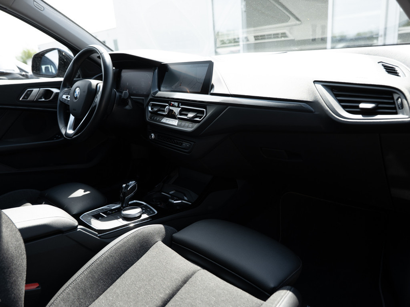 BMW 118 d Sport Line PANO HUD LED W-LAN NAVI SHZ — photo 8