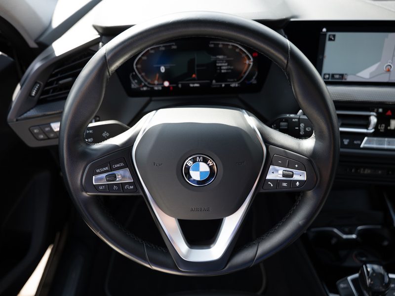 BMW 118 d Sport Line PANO HUD LED W-LAN NAVI SHZ — photo 12