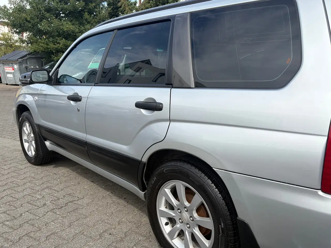 Subaru Forester 2.0 X Comfort 4x4 | 158 ch | BVA | Toit panoramique | Sièges chauffants | Climatisation automatique | Barres de toit