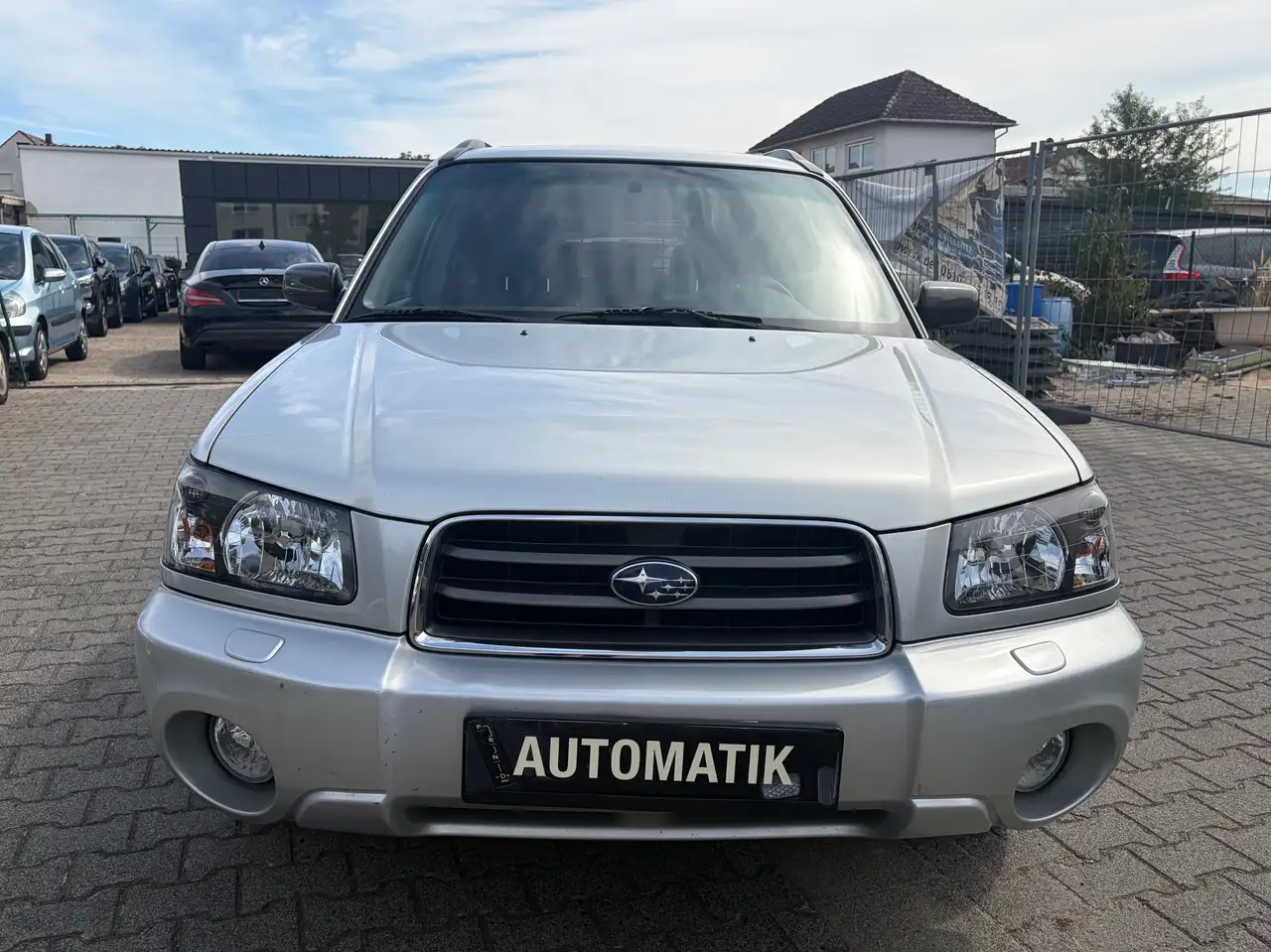 Subaru Forester 2.0 X Comfort 4x4 | 158 ch | BVA | Toit panoramique | Sièges chauffants | Climatisation automatique | Barres de toit