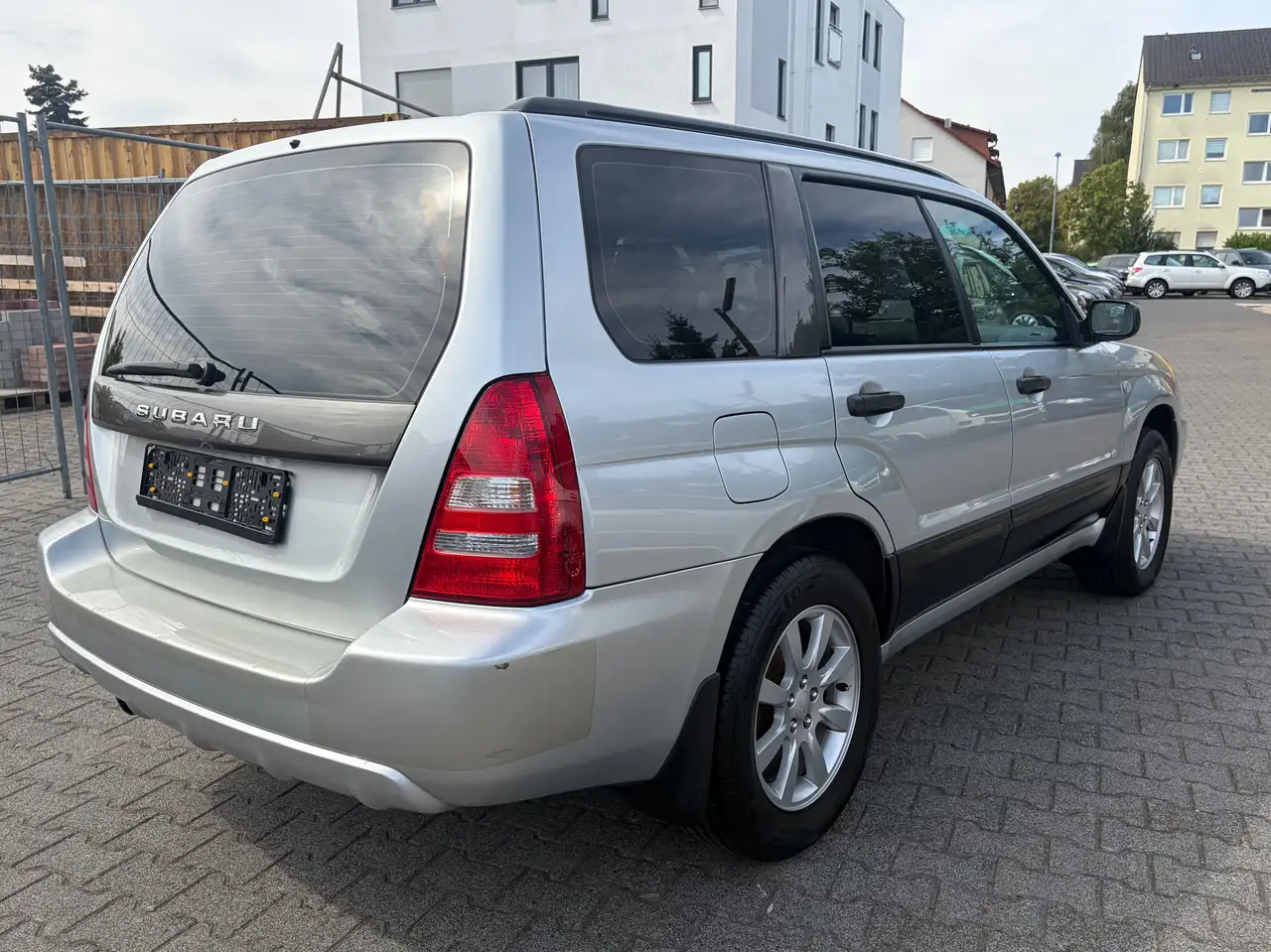 Subaru Forester 2.0 X Comfort 4x4 | 158 ch | BVA | Toit panoramique | Sièges chauffants | Climatisation automatique | Barres de toit