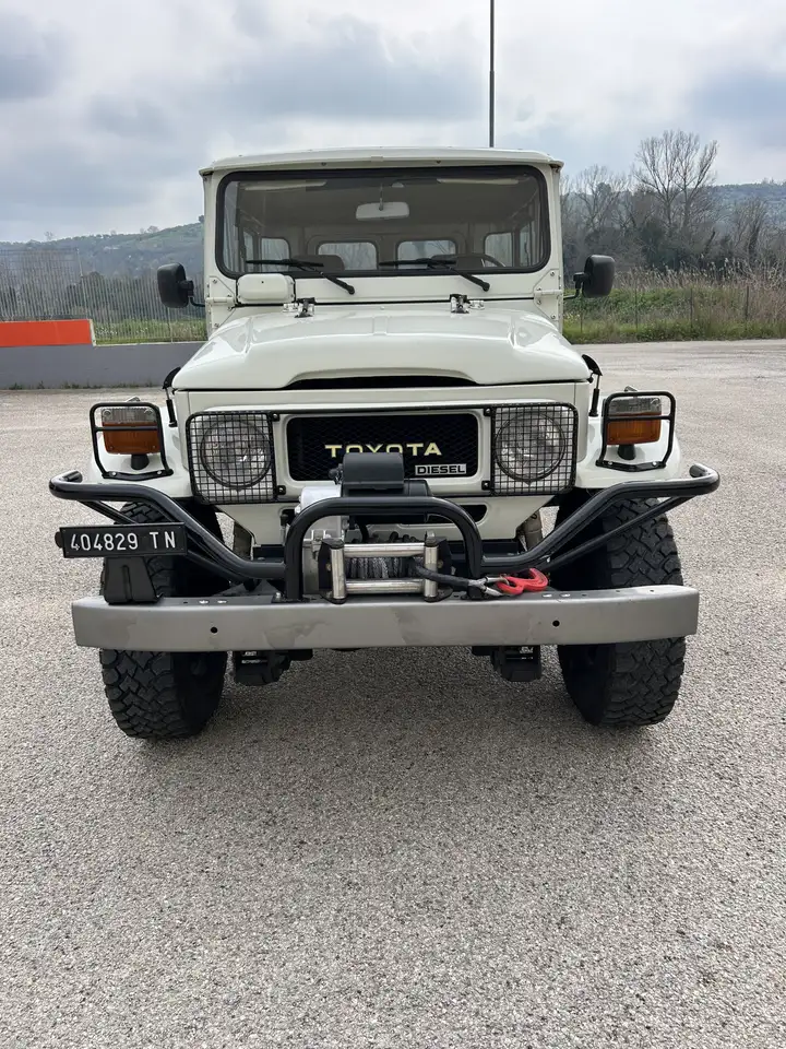 Toyota Land Cruiser BJ 42 LX, foto 1