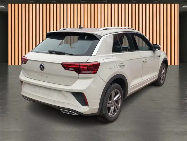 Volkswagen T-Roc view 6